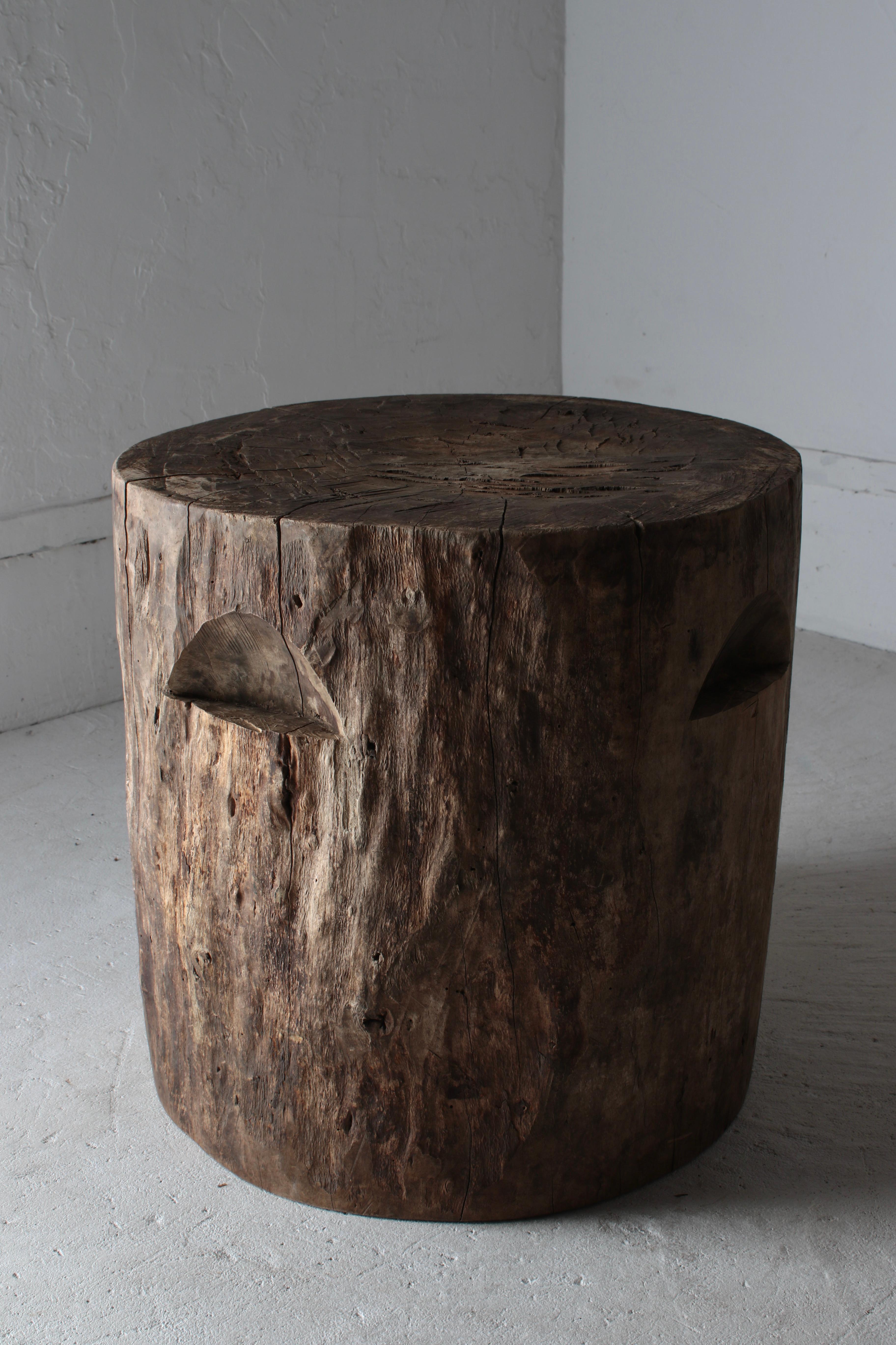 Antiker japanischer antiker Holz-Couchtisch / Beistelltisch / Wabi-sabi Rustikaler Couchtisch 1