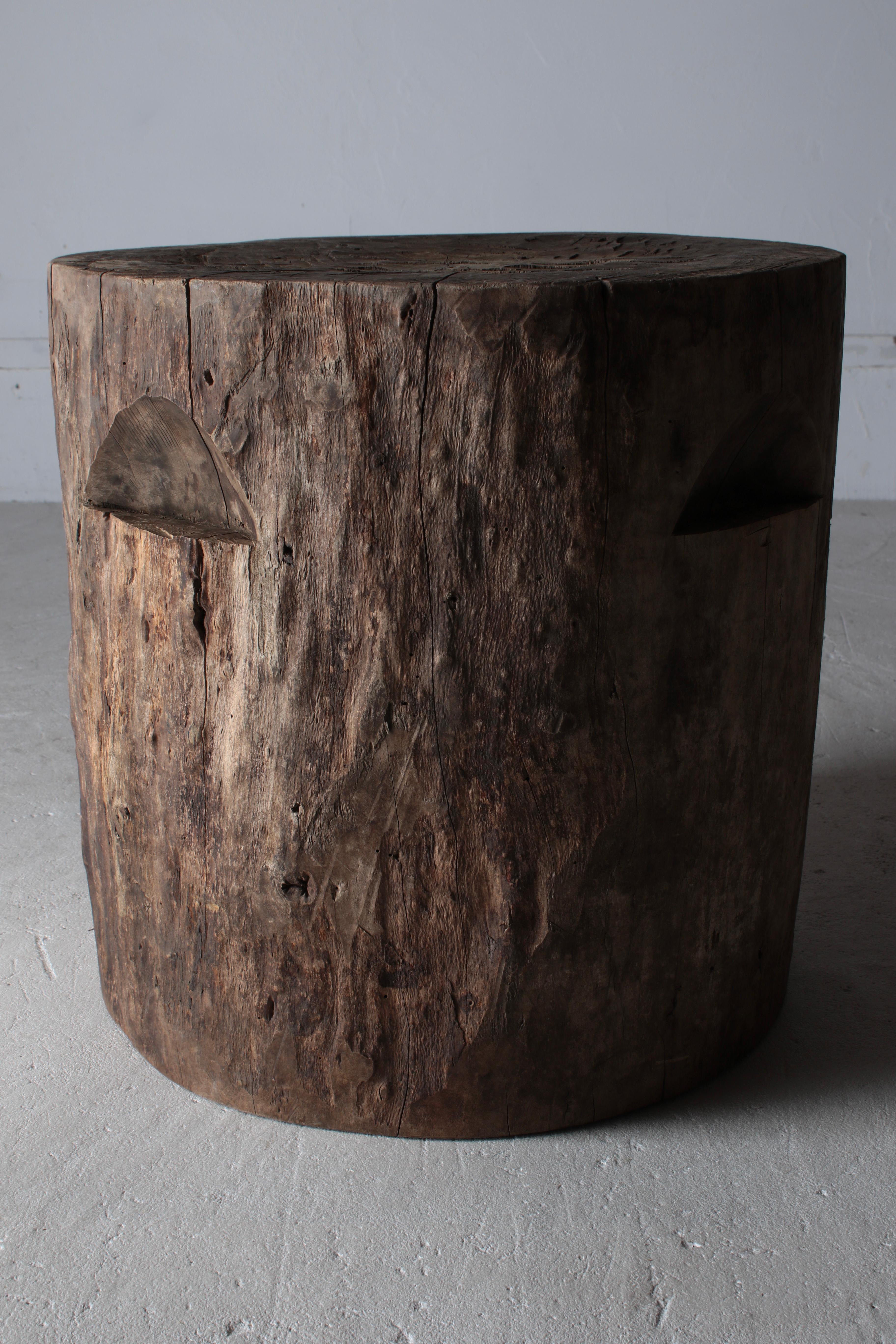 Antiker japanischer antiker Holz-Couchtisch / Beistelltisch / Wabi-sabi Rustikaler Couchtisch 2