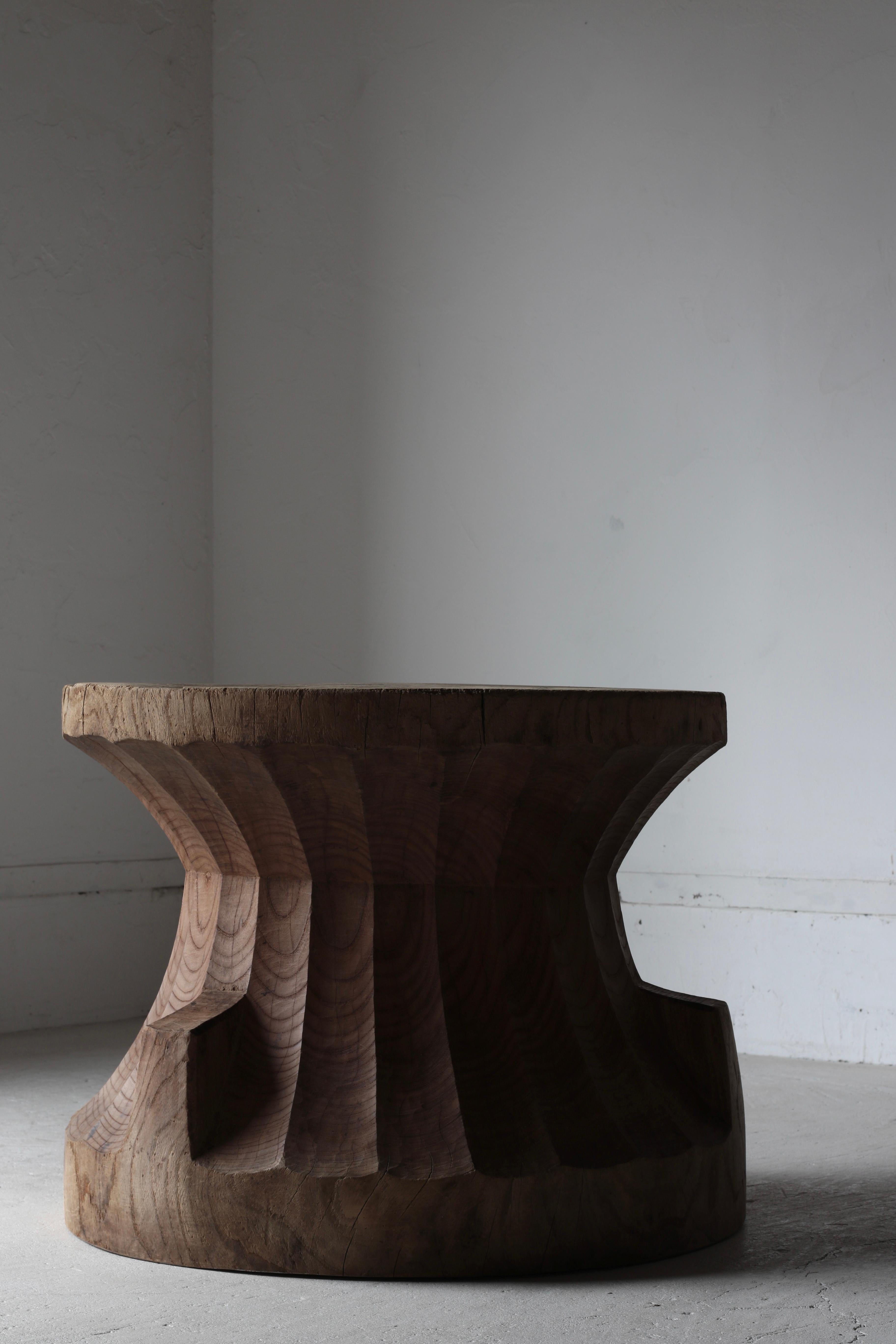 Table basse japonaise ancienne / Table d'appoint / Wabi-sabi Primitive en vente 1