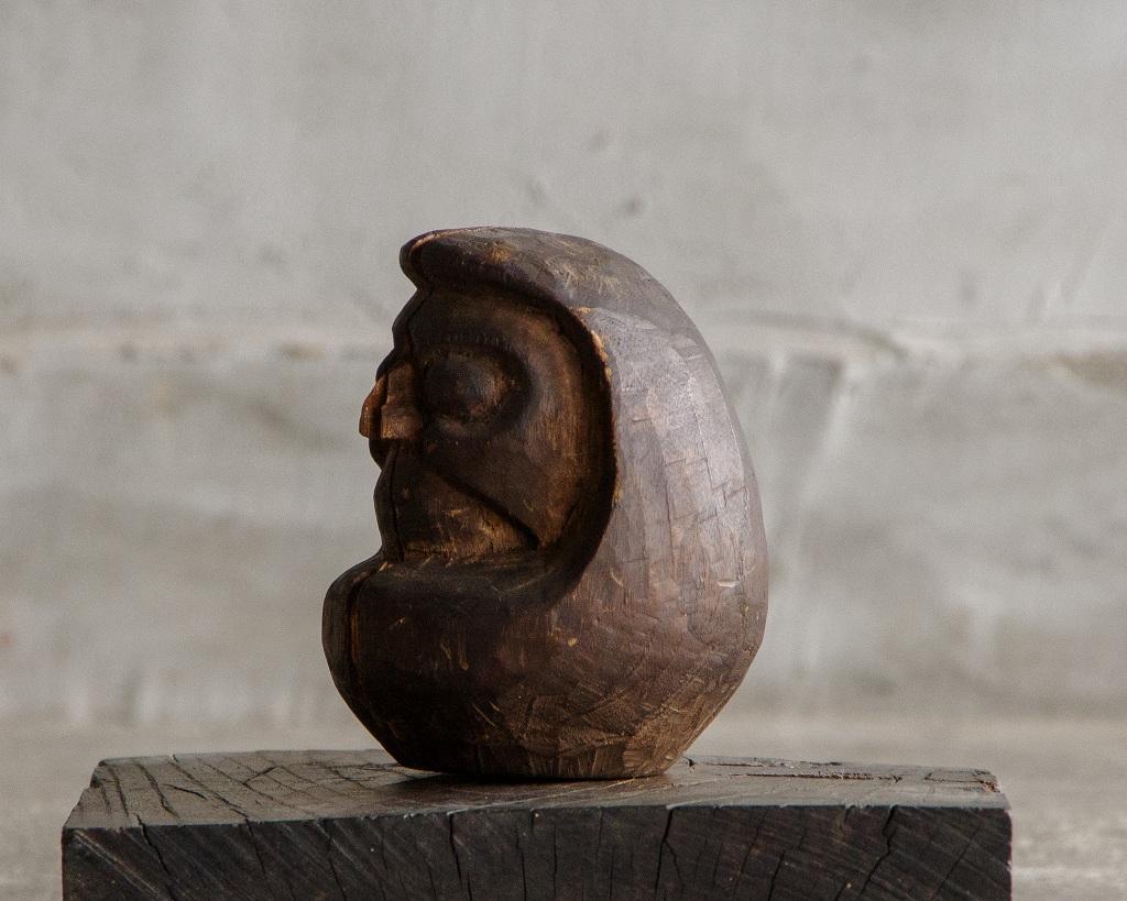 Daruma Japonés Antiguo de Madera, Finales de la Era Edo '1603-1868', Wabi Sabi en venta 7
