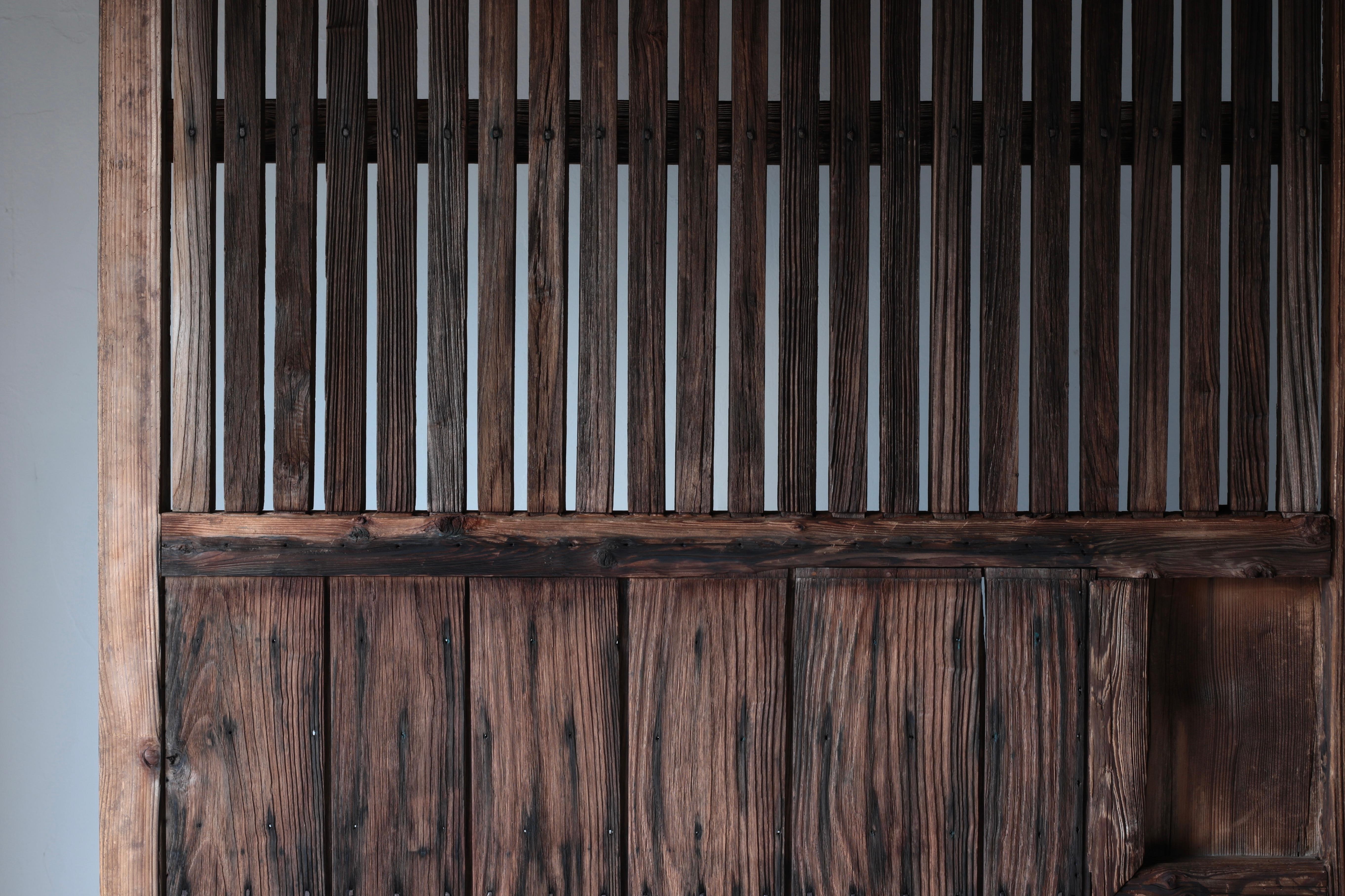 Porte japonaise ancienne en bois / Décoration intérieure / 1868-1912s / Wabi-Sabi en vente 2