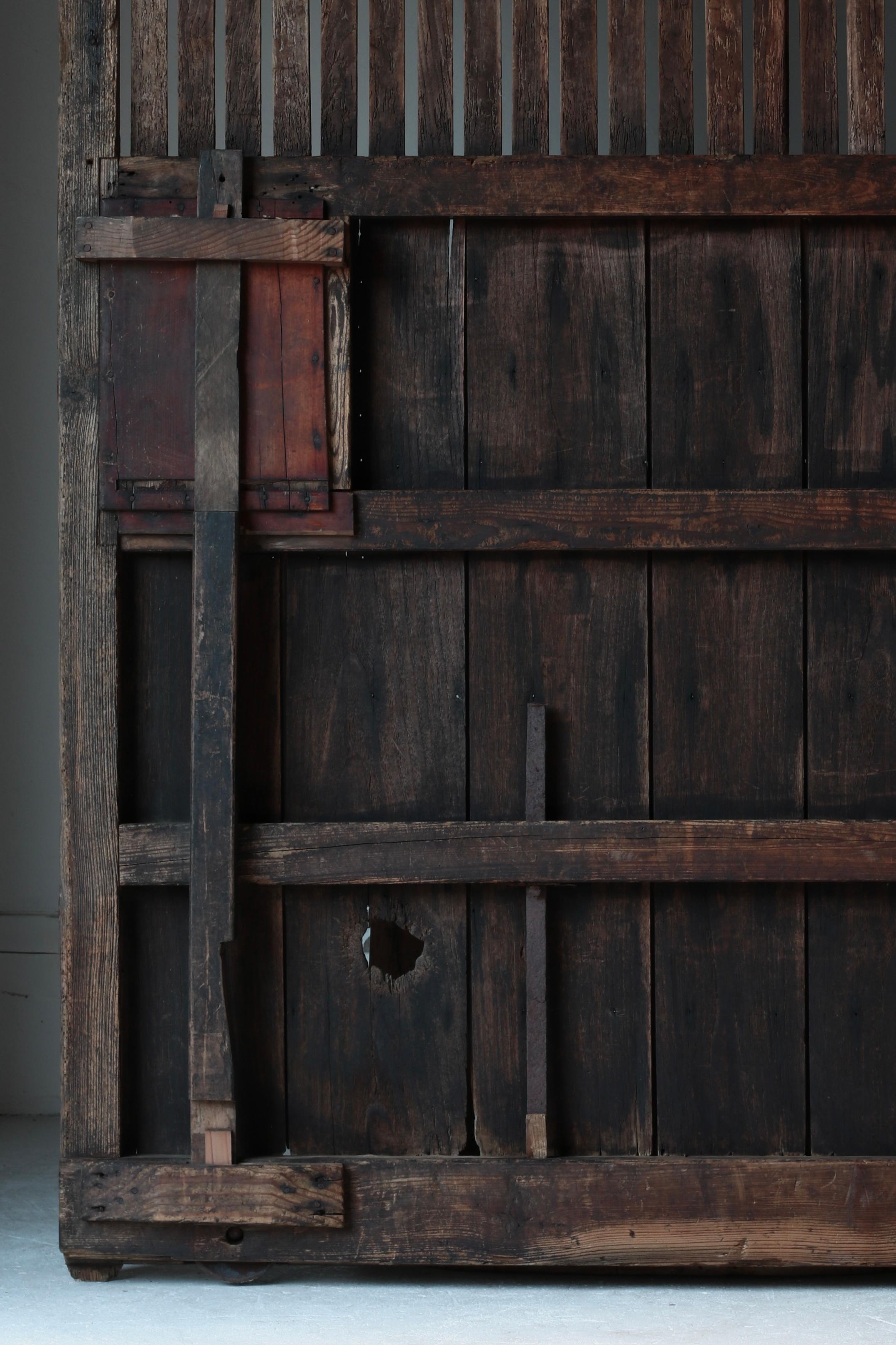 Porte japonaise ancienne en bois / Décoration intérieure / 1868-1912s / Wabi-Sabi en vente 7