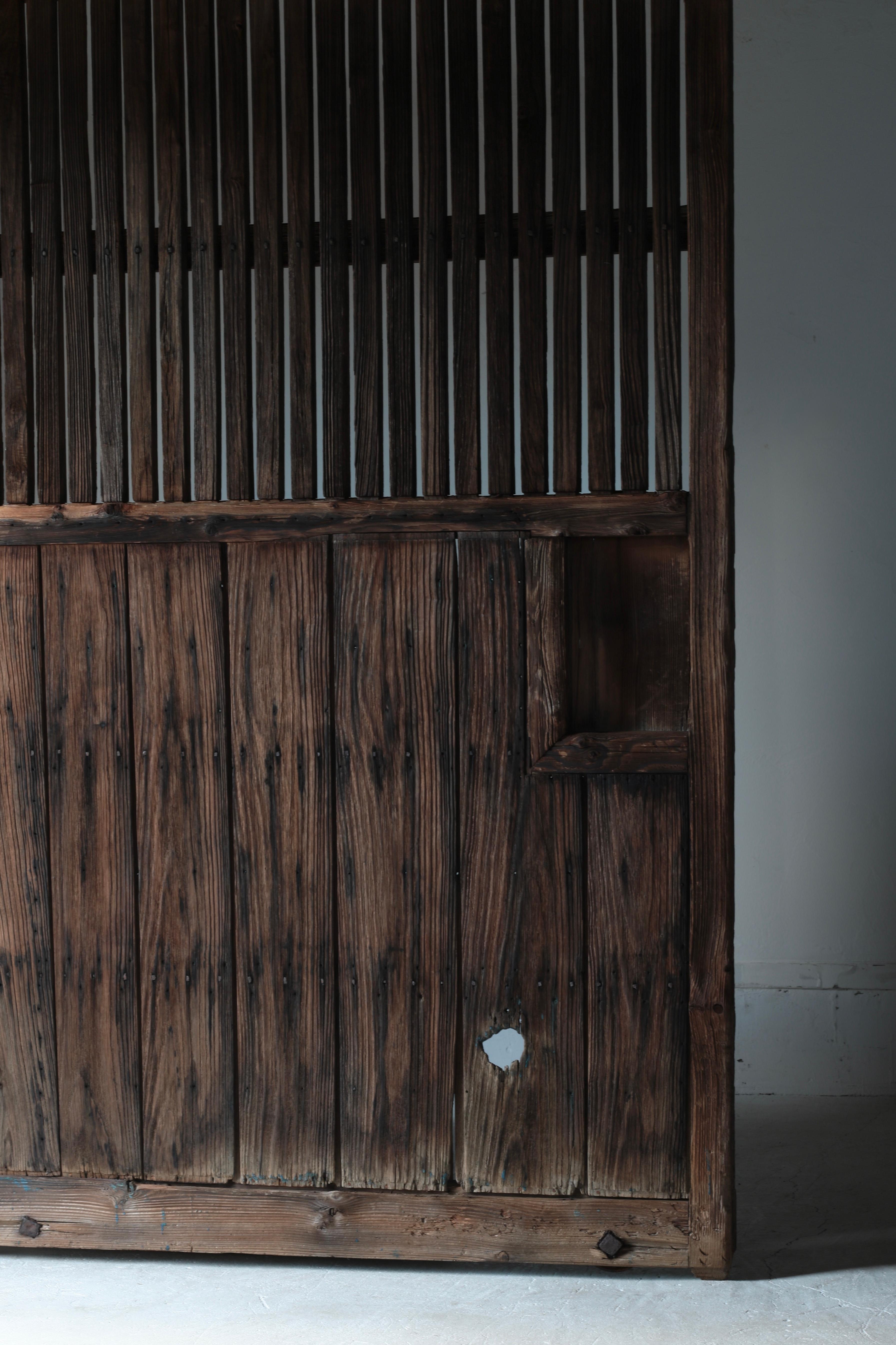 Porte japonaise ancienne en bois / Décoration intérieure / 1868-1912s / Wabi-Sabi Bon état - En vente à Iwate-gun Shizukuishi-cho, Iwate Prefecture