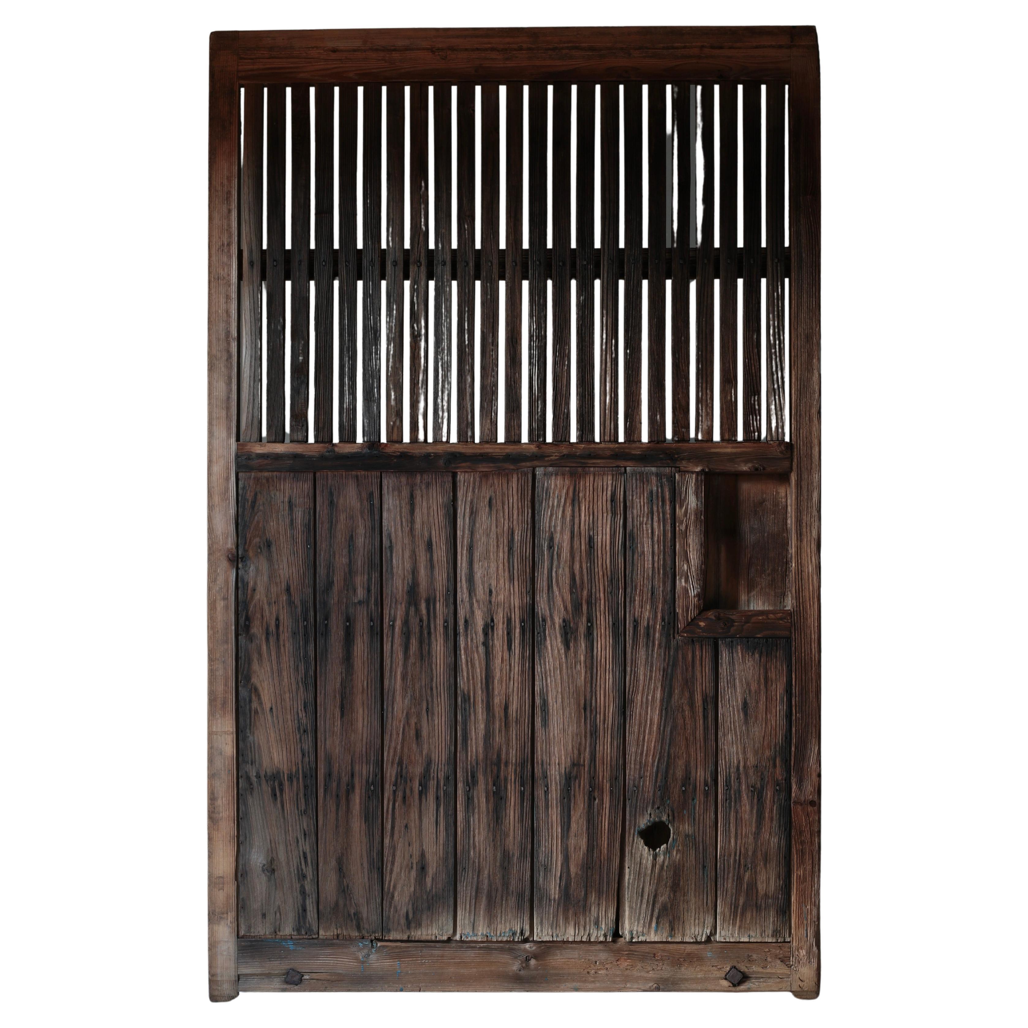Porta antica giapponese in legno / Decorazione d'interni / 1868-1912 / Wabi-Sabi