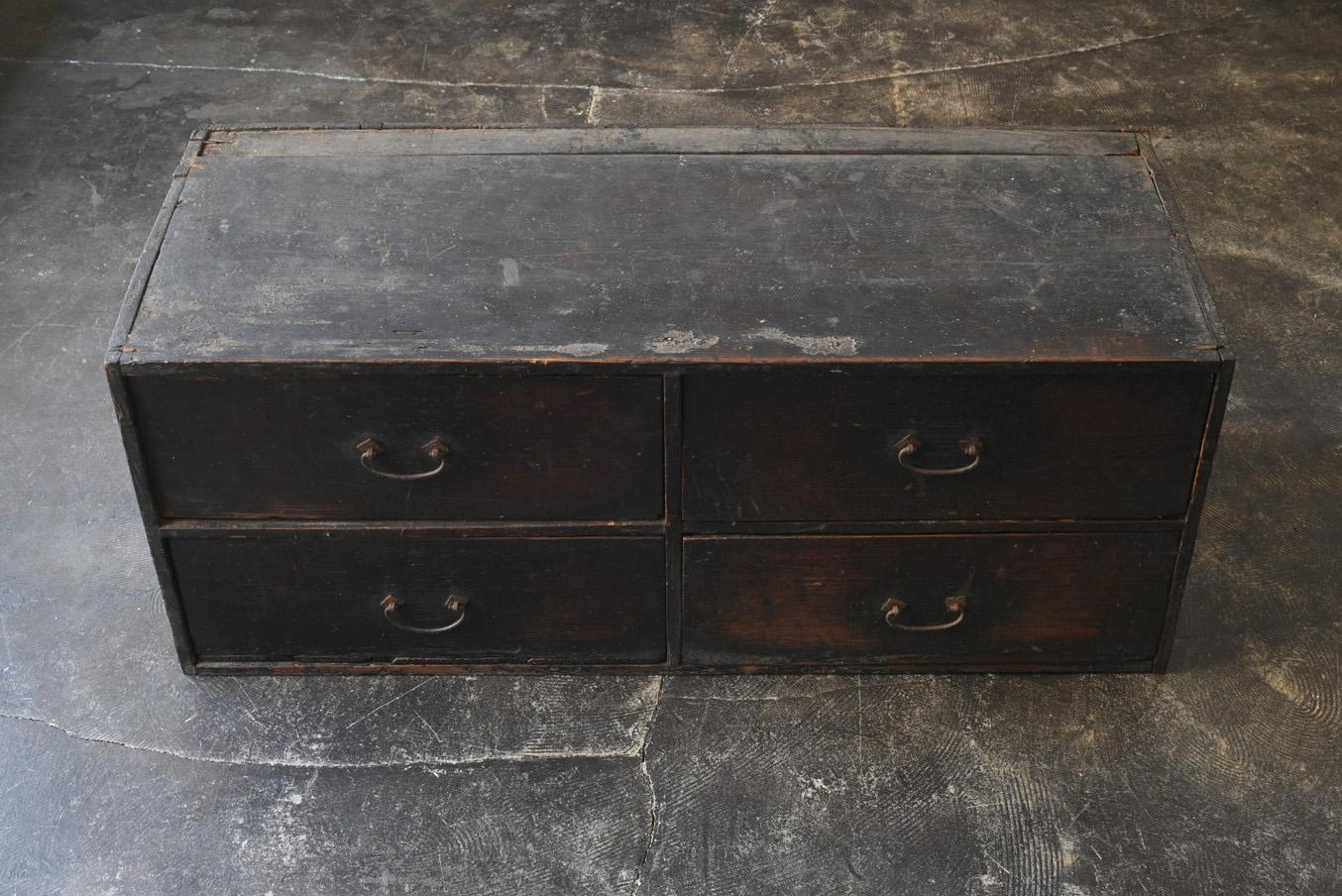 Japanese antique wooden drawer/1788/Edo period/Wabi-Sabi furniture For Sale 9