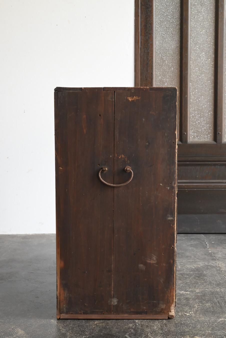 Commode de chevet japonaise ancienne en bois/1868-1920/Wabi-Sabi/meiji-taisho en vente 1