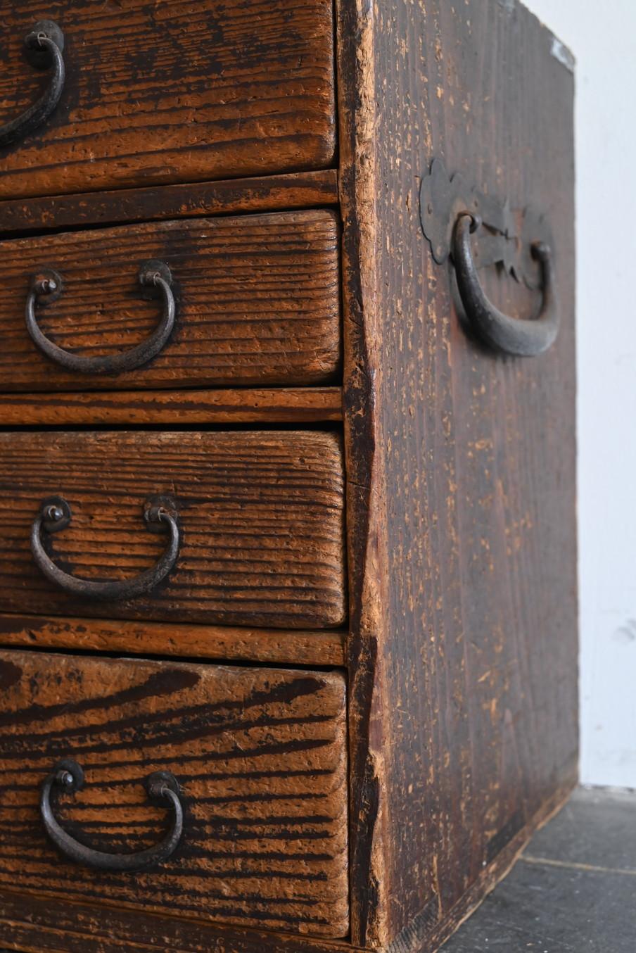Cassettiera antica giapponese in legno/1868-1920/scomparsa di gusto in vendita 4