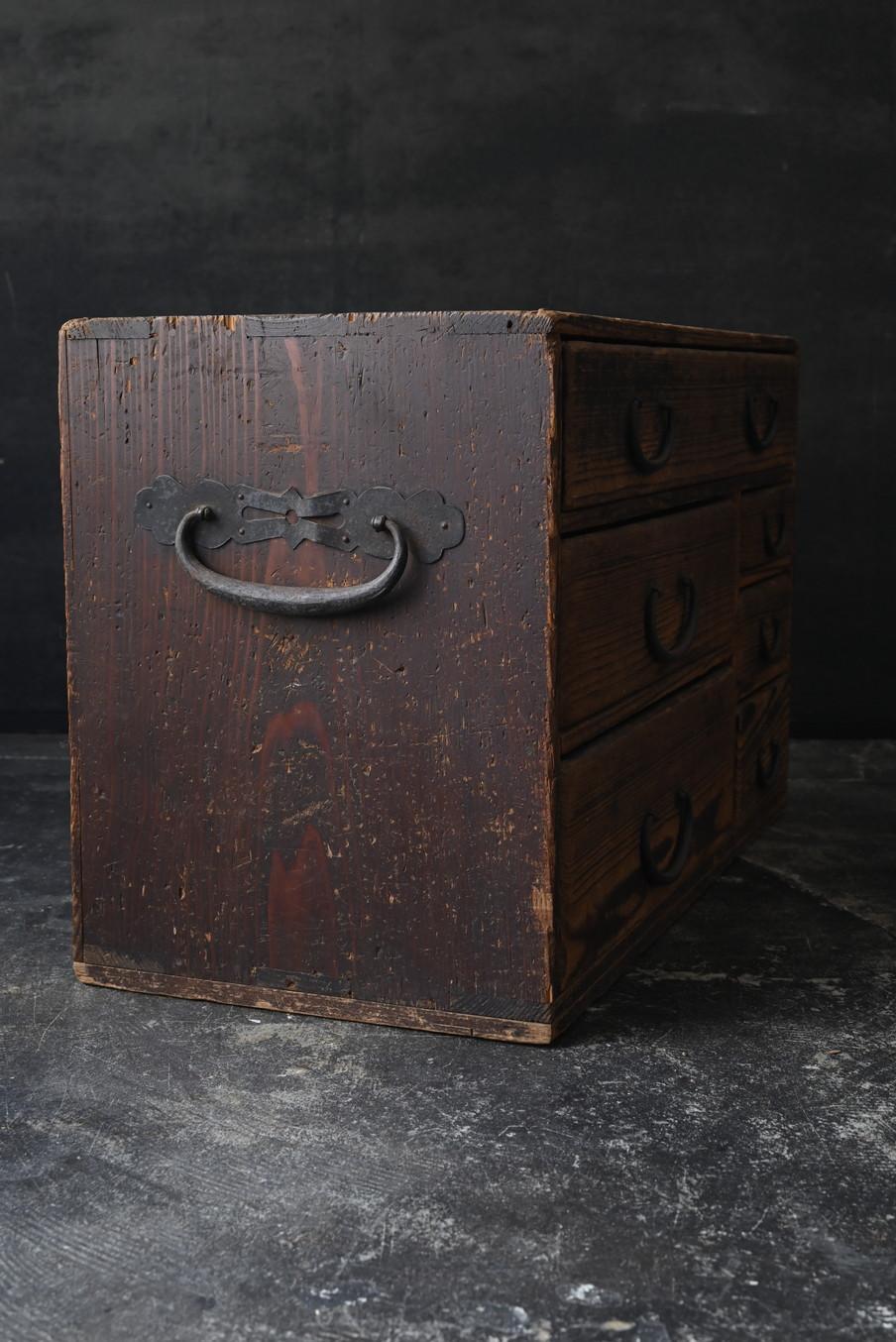 Cassettiera antica giapponese in legno/1868-1920/scomparsa di gusto in vendita 6