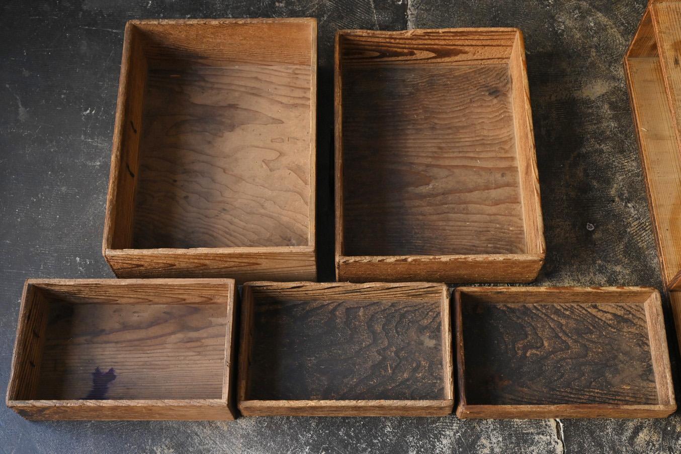 Cassettiera antica giapponese in legno/1868-1920/scomparsa di gusto in vendita 10