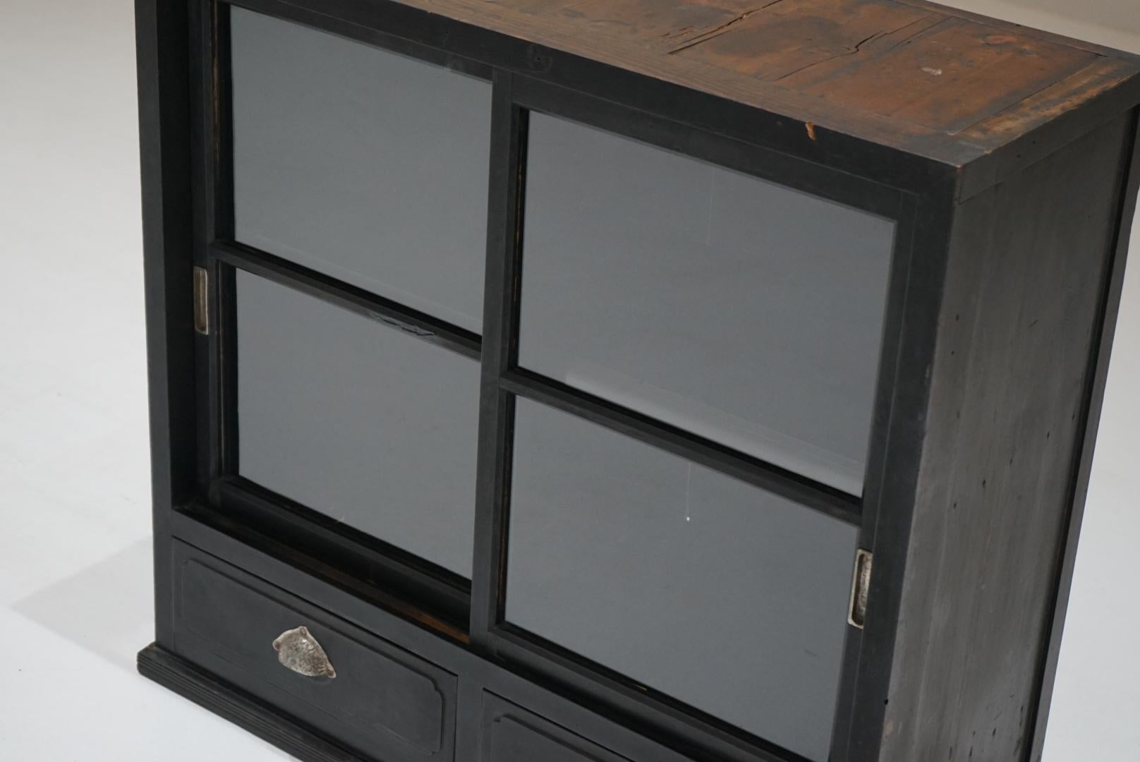 20ième siècle Japanese Antique Wooden Glass Cabinet, 1930s–1950s, Japandi Wabi-Sabi en vente