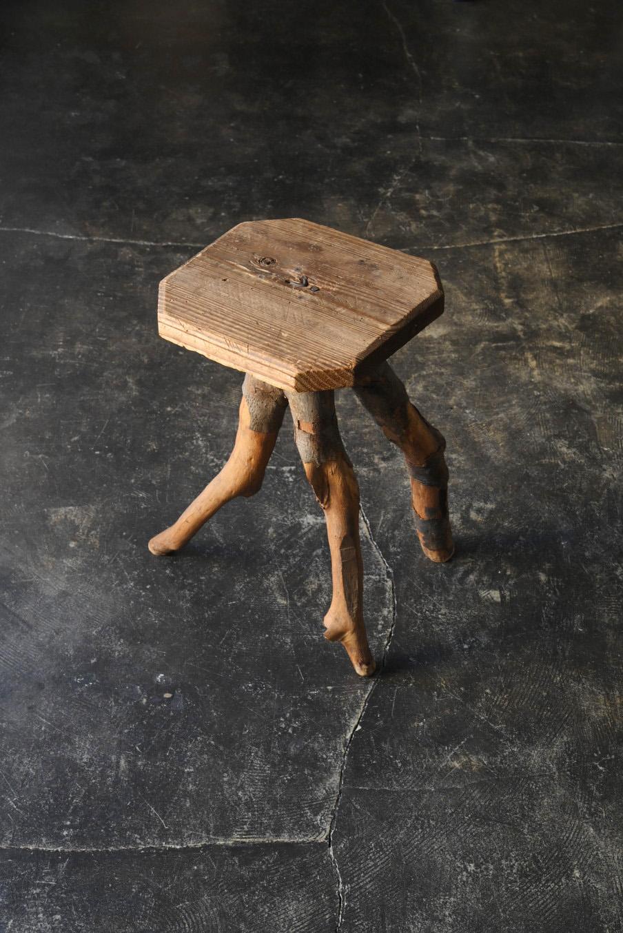 20th Century Japanese antique wooden high stool/Taisho-Showa era/Tree branch stool For Sale