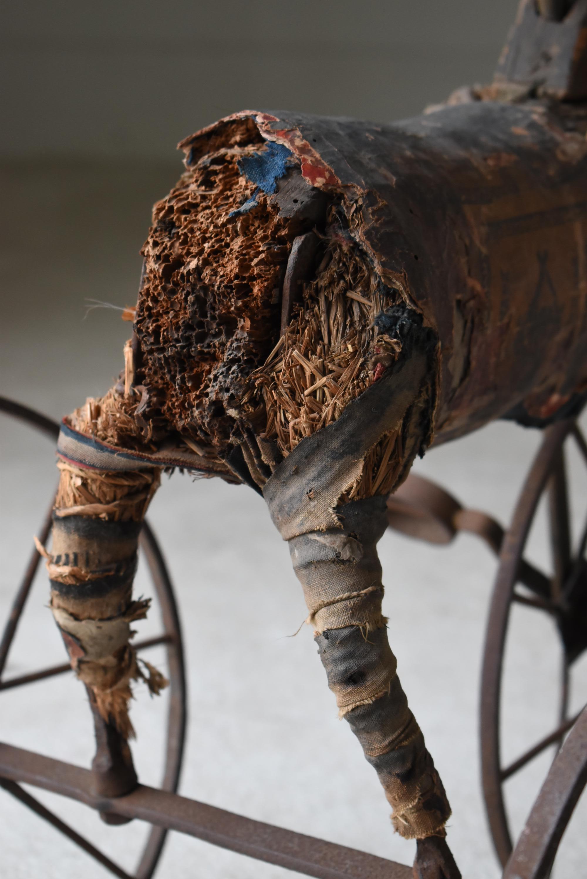Japanese Antique Wooden Horse Tricycle 1860s-1900s / Sculpture Wabisabi  For Sale 4
