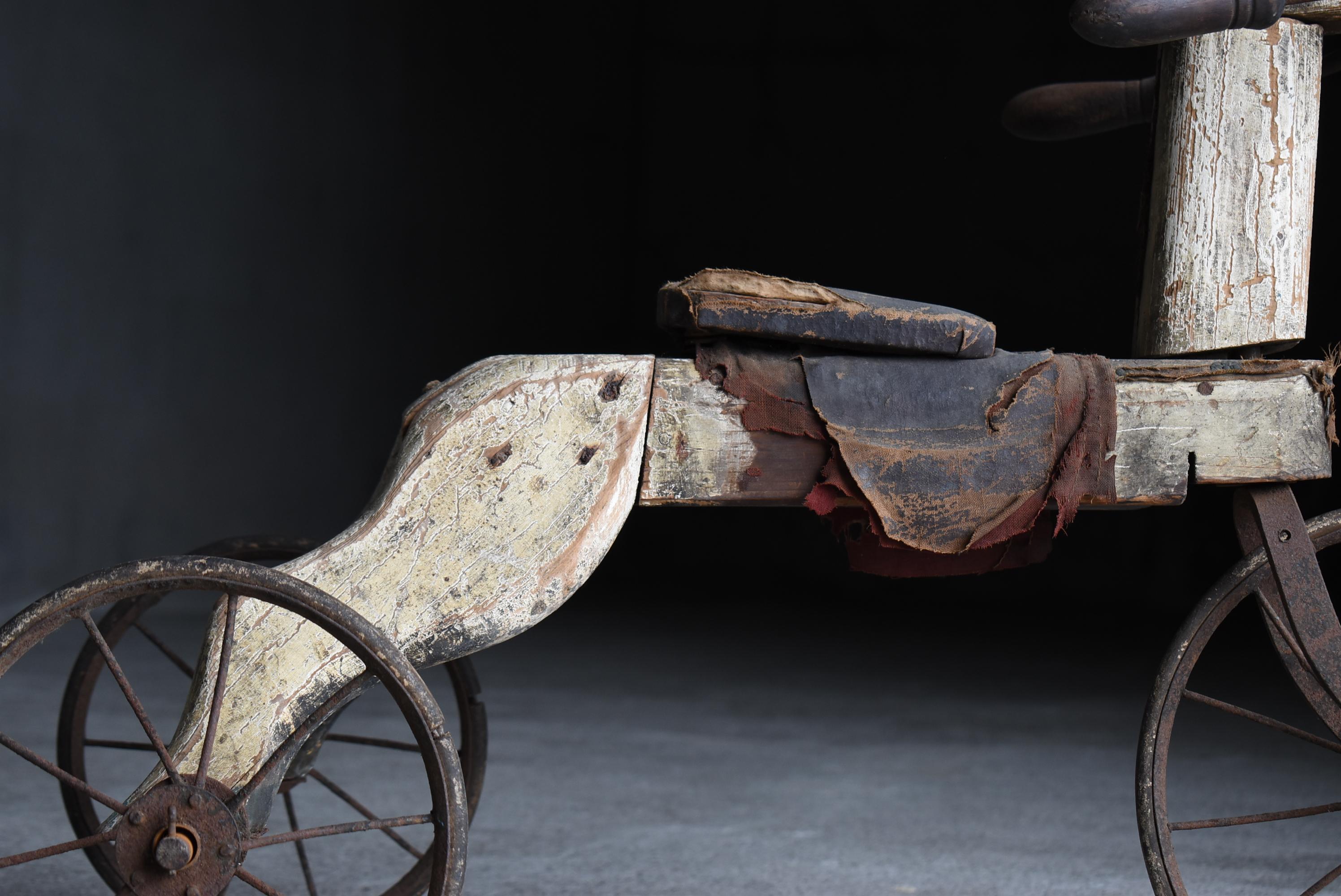 Tricycle japonais ancien en bois pour chevaux 1860s-1900s / Objects fors Wabi Sabi en vente 3