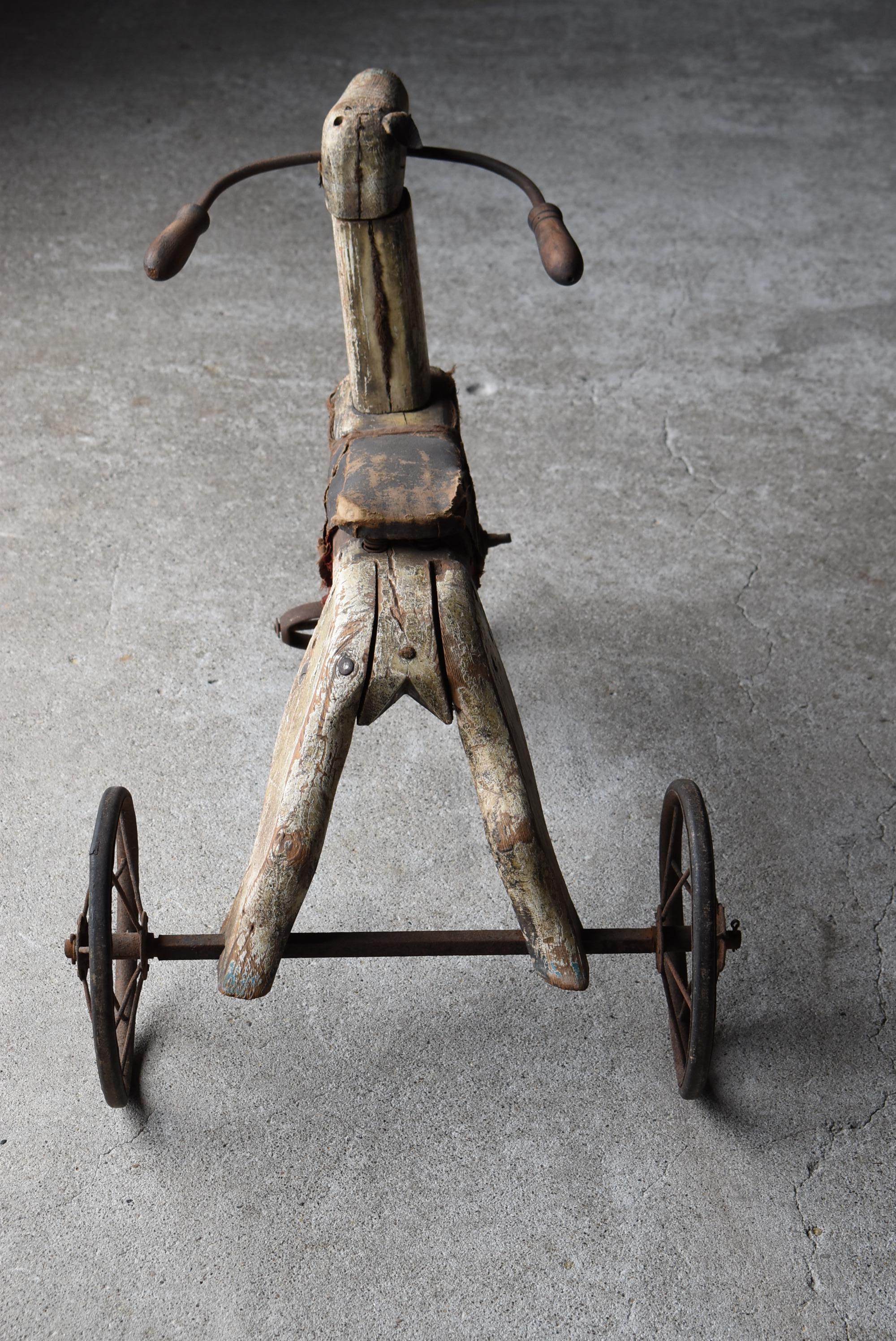 Tricycle japonais ancien en bois pour chevaux 1860s-1900s / Objects fors Wabi Sabi en vente 4