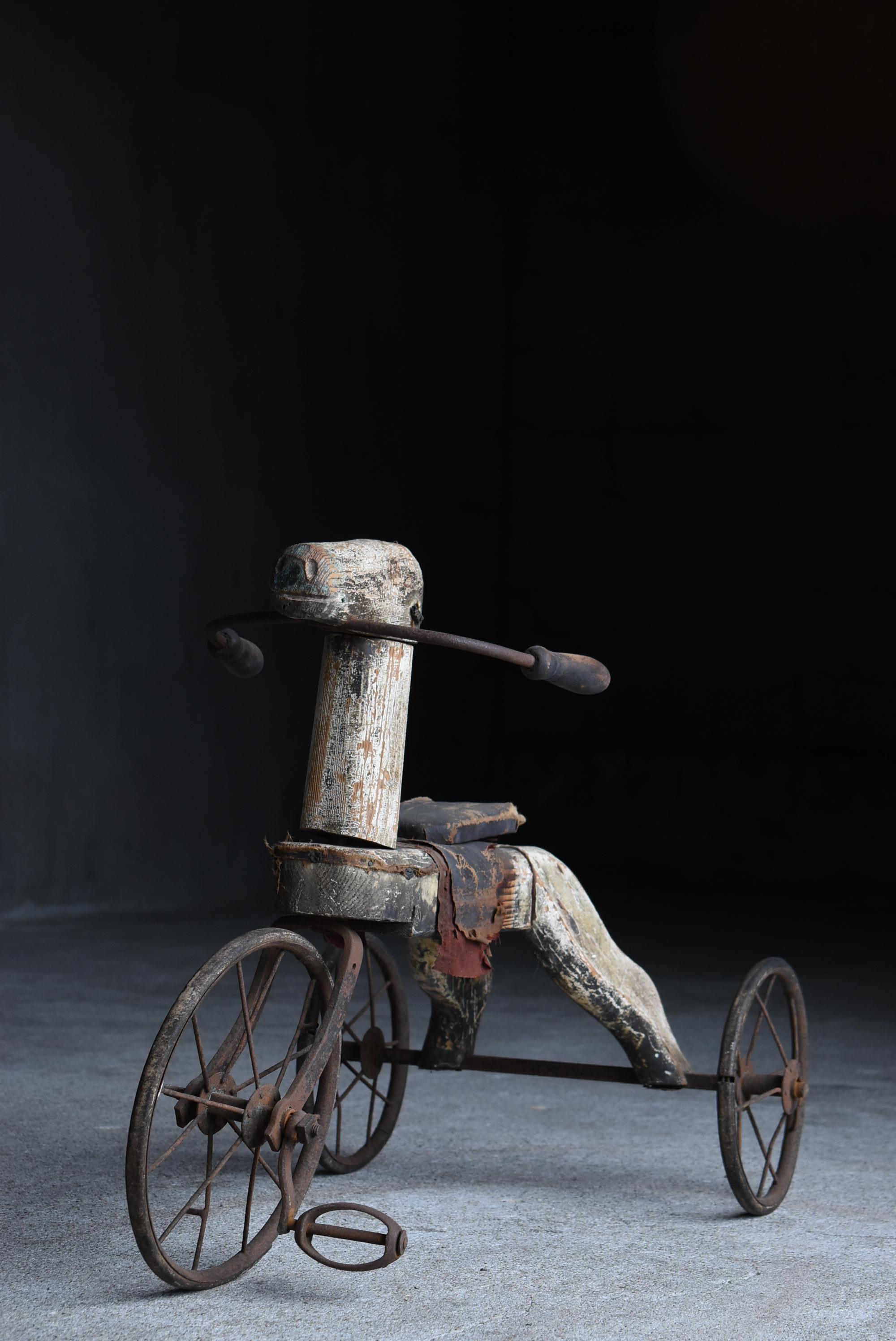 Tricycle japonais ancien en bois pour chevaux 1860s-1900s / Objects fors Wabi Sabi en vente 6