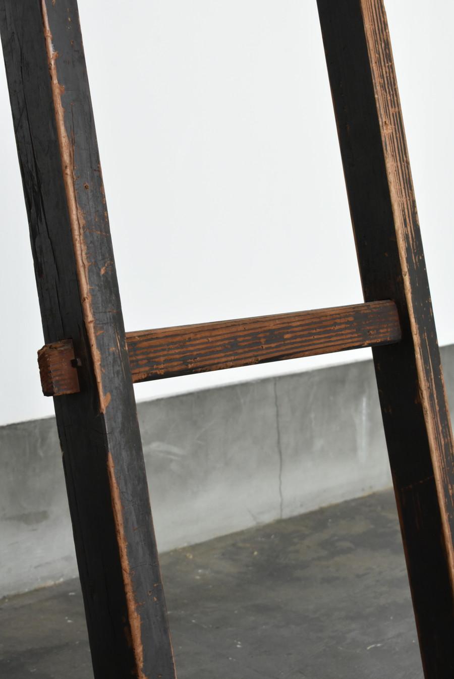 Japanese Antique Wooden Ladder/Wall Hanging Object/Meiji Period /1868-1920 In Good Condition In Sammu-shi, Chiba