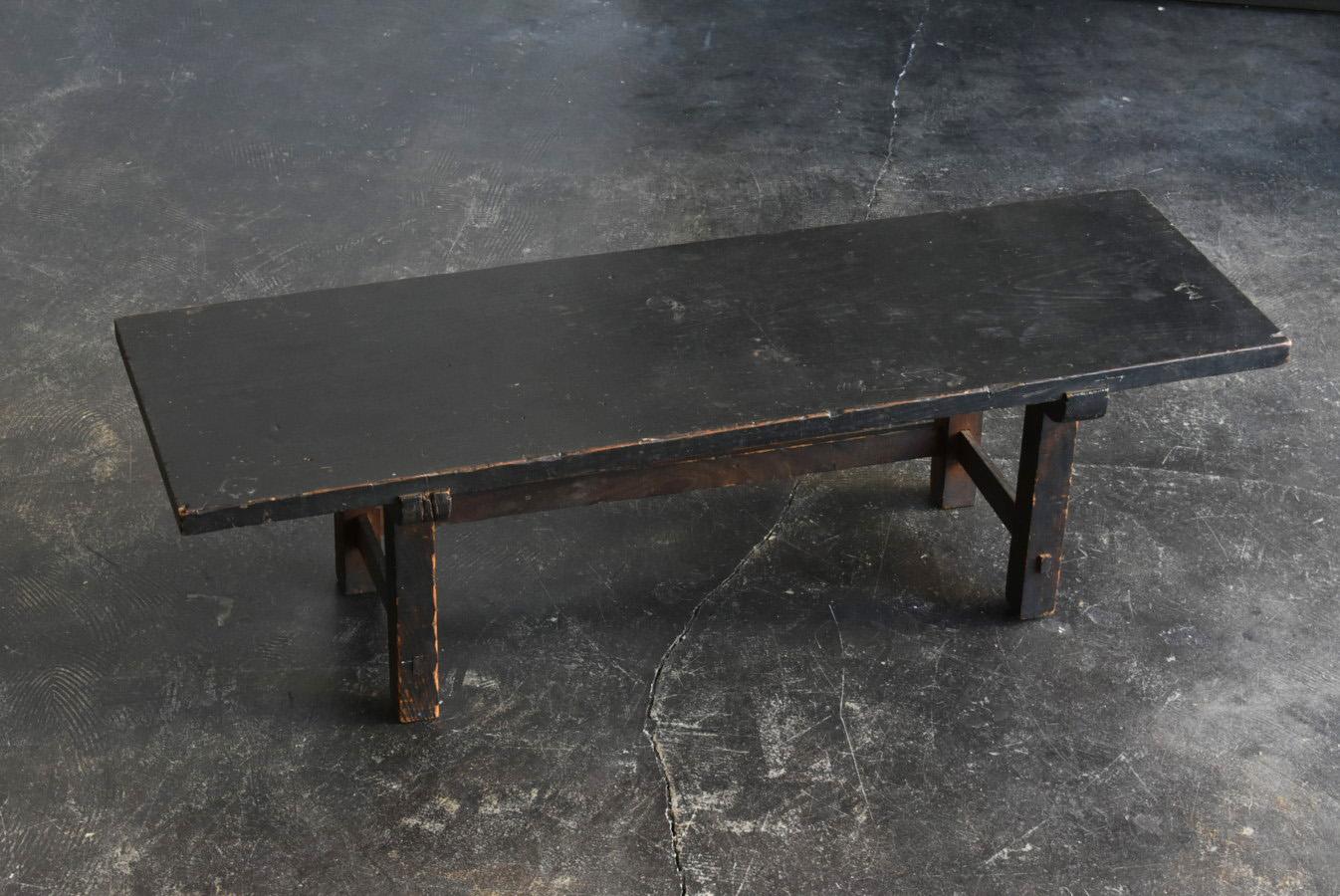Japanese Antique Wooden Low Table, 1800-1900, Edo-Meiji Period, Simple Sofa Table In Good Condition In Sammu-shi, Chiba