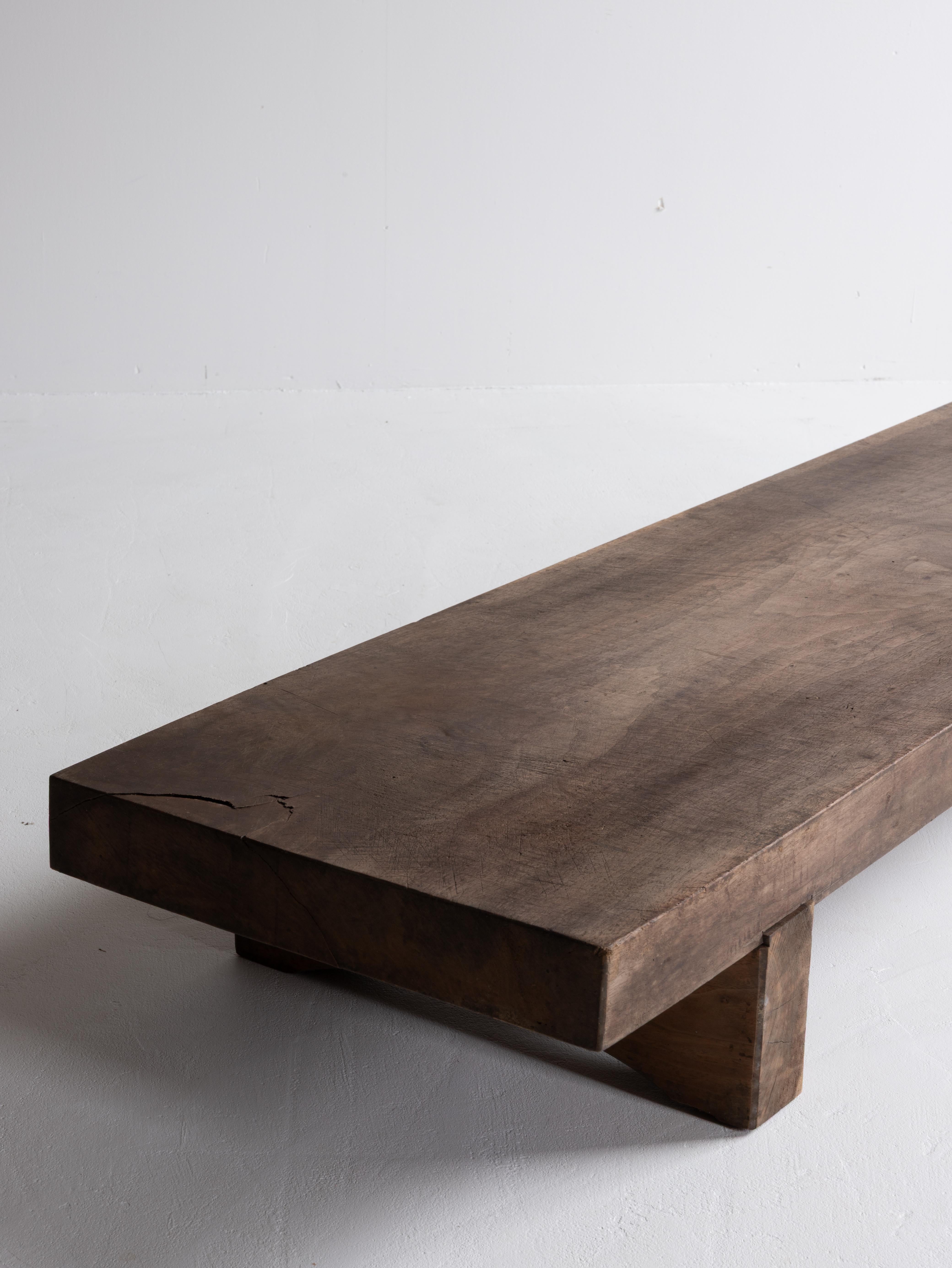 Table basse japonaise ancienne en bois/1867/Période Edo tardive/Table Wabisabi/Art folklorique en vente 3