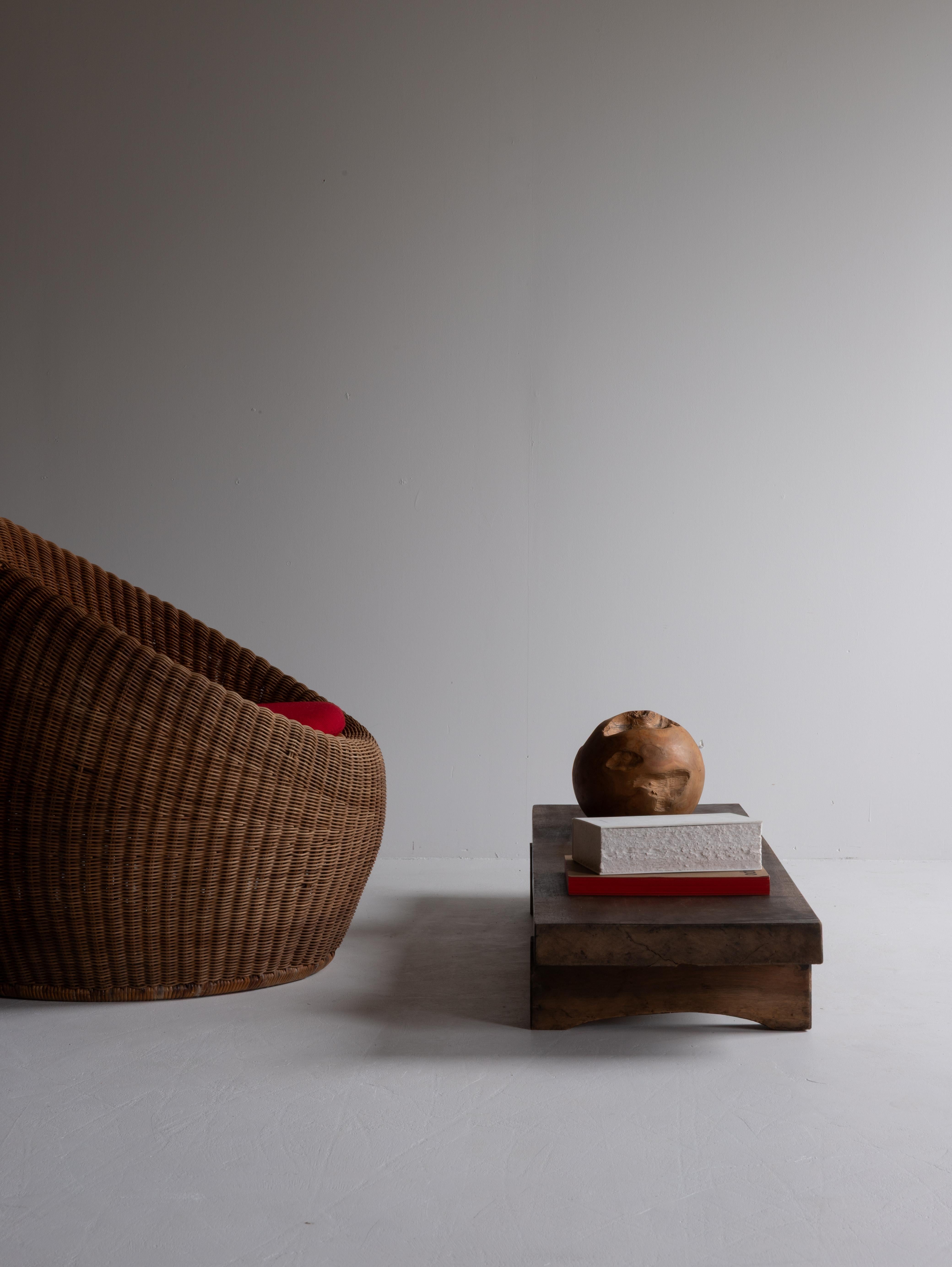 Japonais Table basse japonaise ancienne en bois/1867/Période Edo tardive/Table Wabisabi/Art folklorique en vente