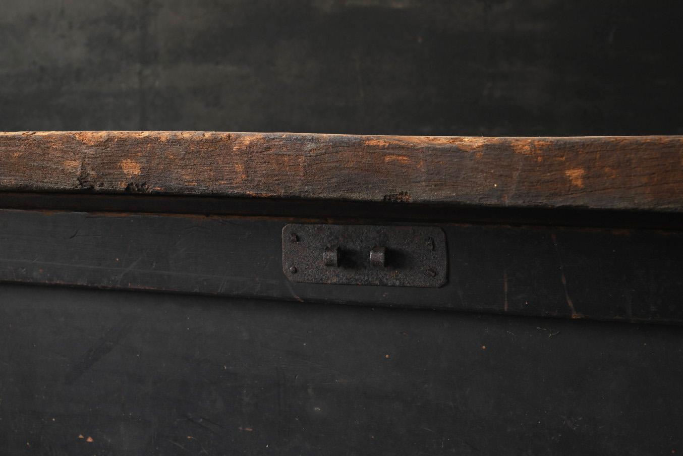 Japanischer antiker niedriger japanischer Holztisch/1868-1920/Wabi-sabi Couchtisch im Angebot 9