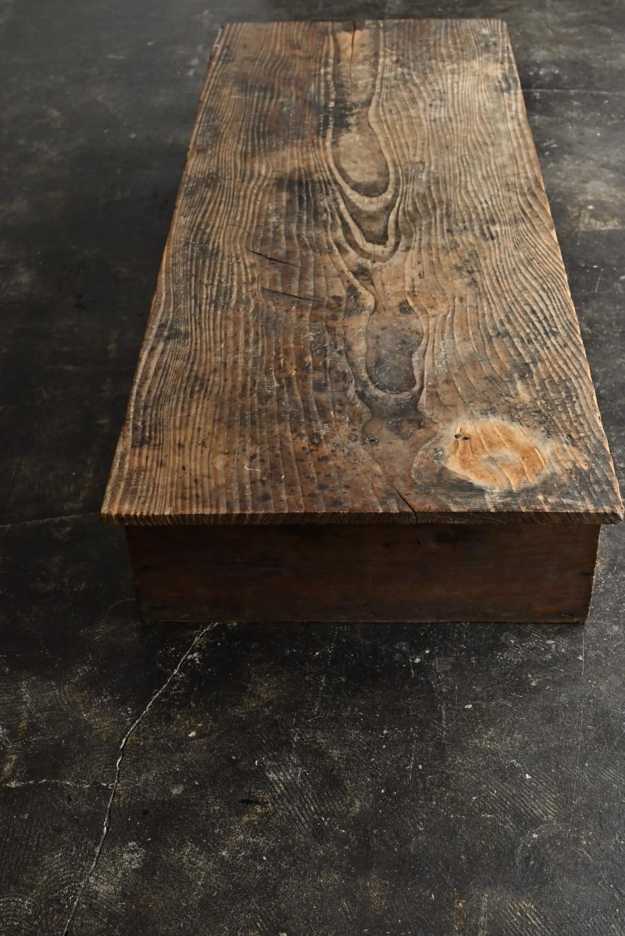Japanese antique wooden low table/1868-1920/Wabisabi wood grain 3