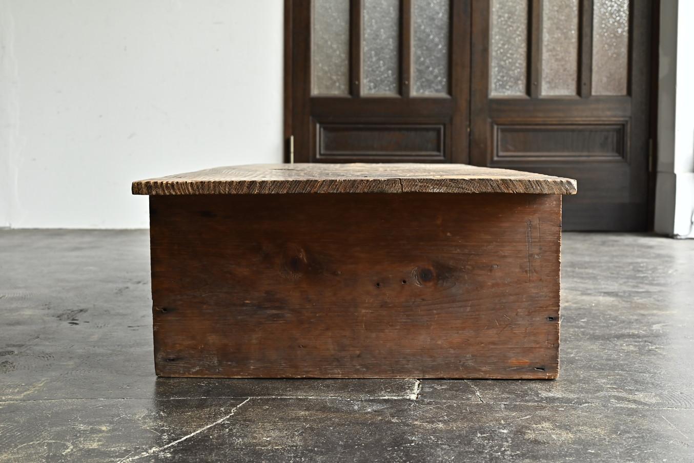 Japanese antique wooden low table/1868-1920/Wabisabi wood grain 1
