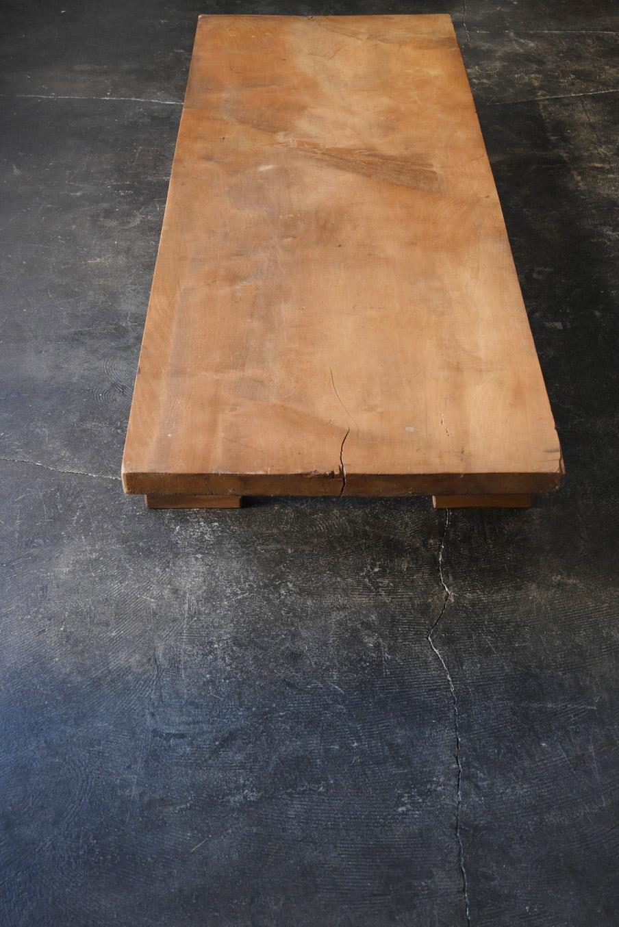 Taisho Japanese antique wooden low table/20th century/coffee table/sofa table For Sale