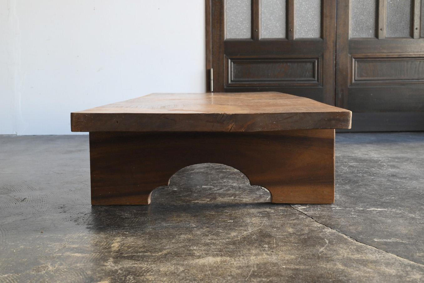 Japanese antique wooden low table/20th century/coffee table/sofa table For Sale 1