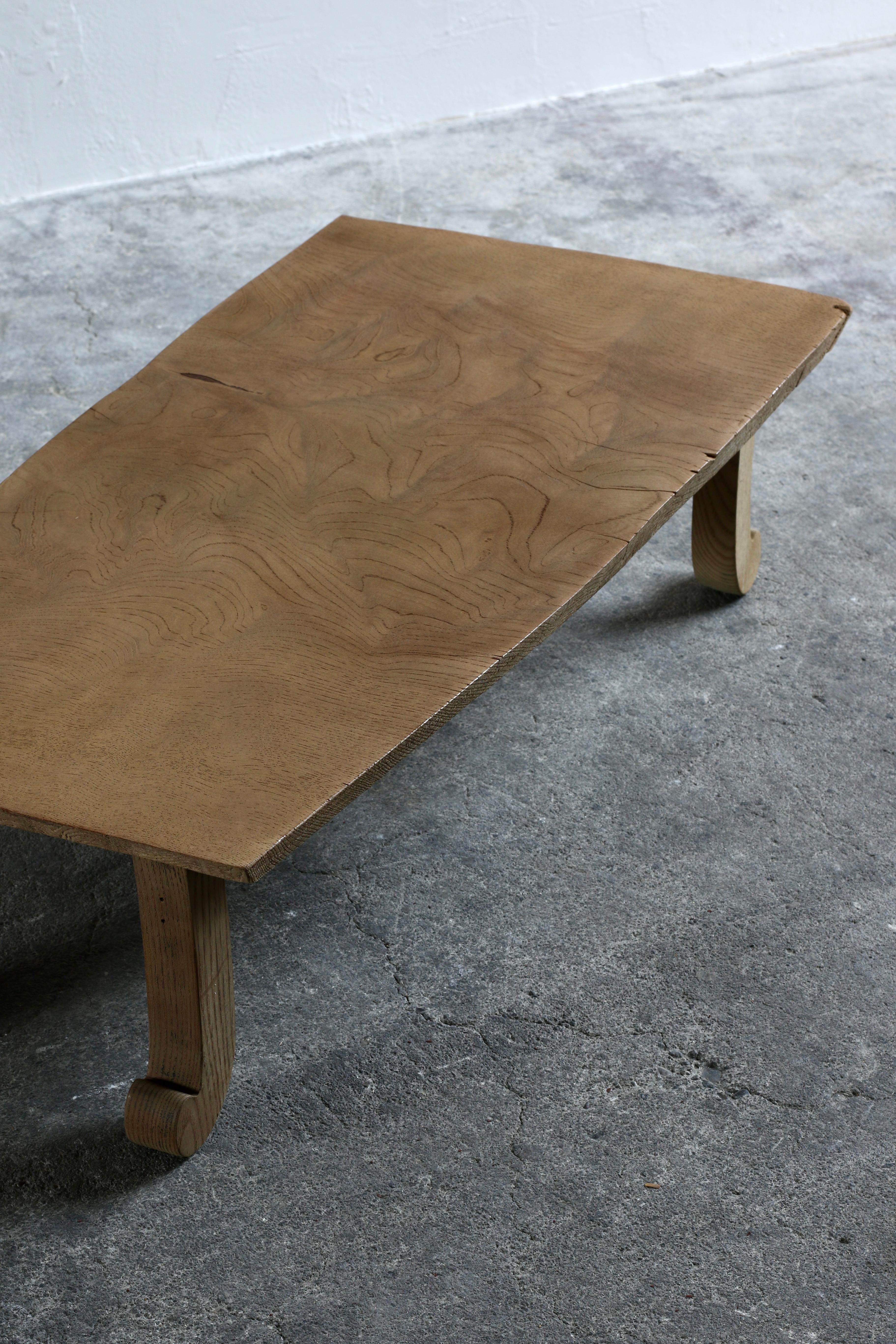 Autre Table basse japonaise ancienne en bois / Présentoir / WabiSabi en vente