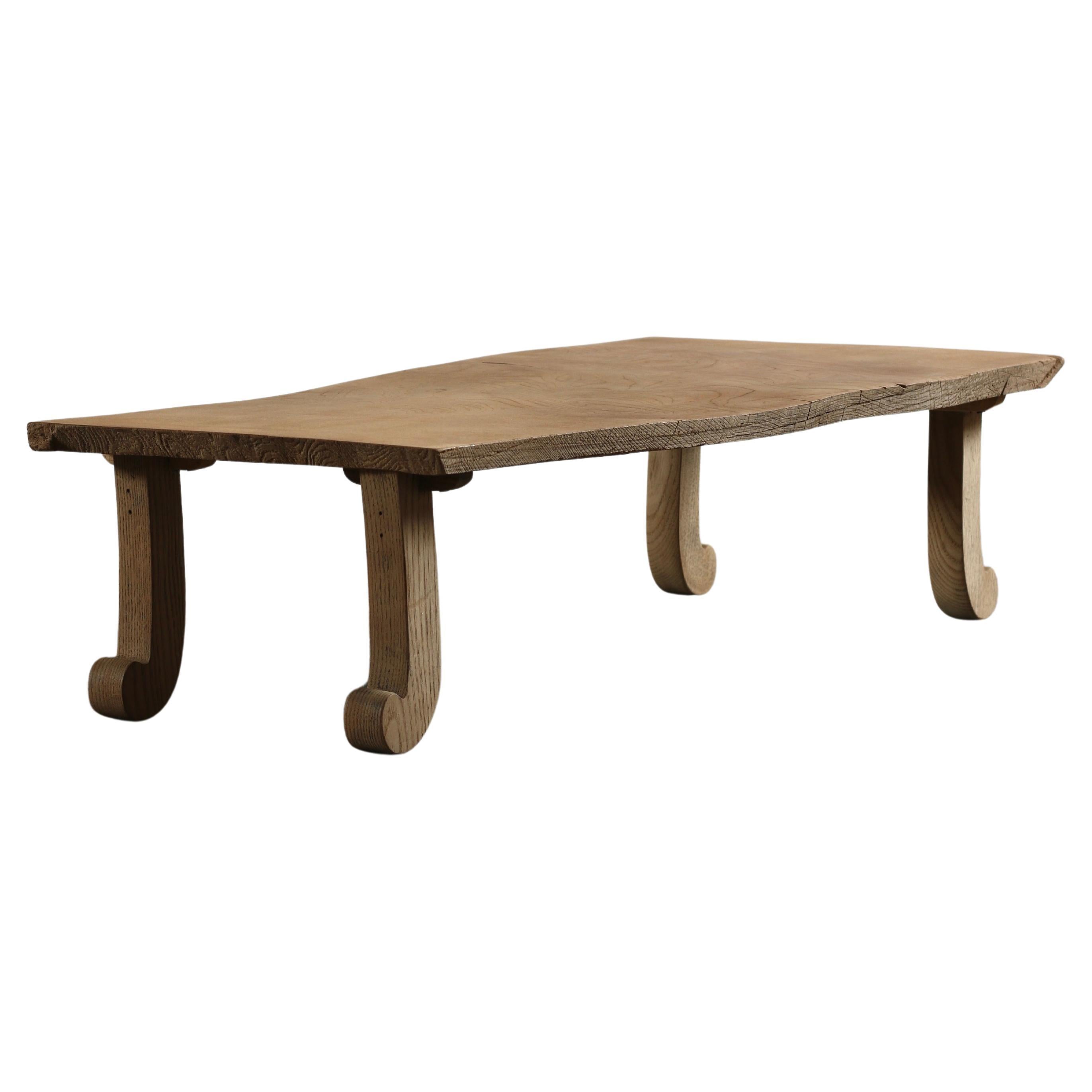 Table basse japonaise ancienne en bois / Présentoir / WabiSabi en vente