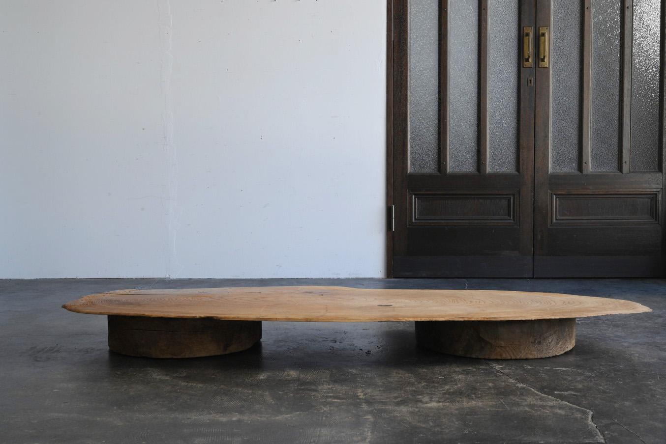 Japanese antique wooden low table/early 20th century/coffee table In Good Condition In Sammu-shi, Chiba