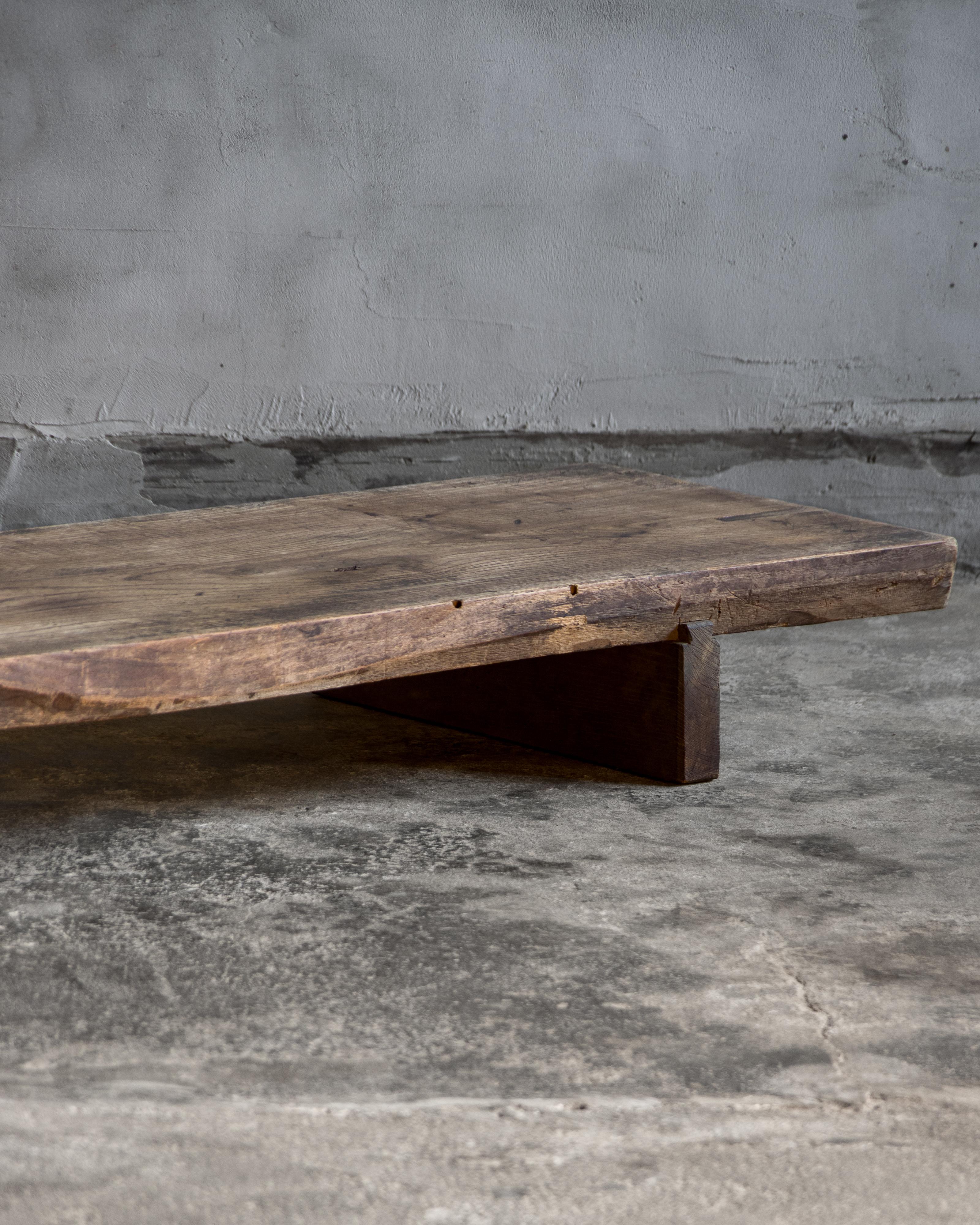 Table basse ancienne japonaise en bois (Tachidai), fin Meiji (1890s-1912) Bon état - En vente à Hitachiomiya-shi, 08