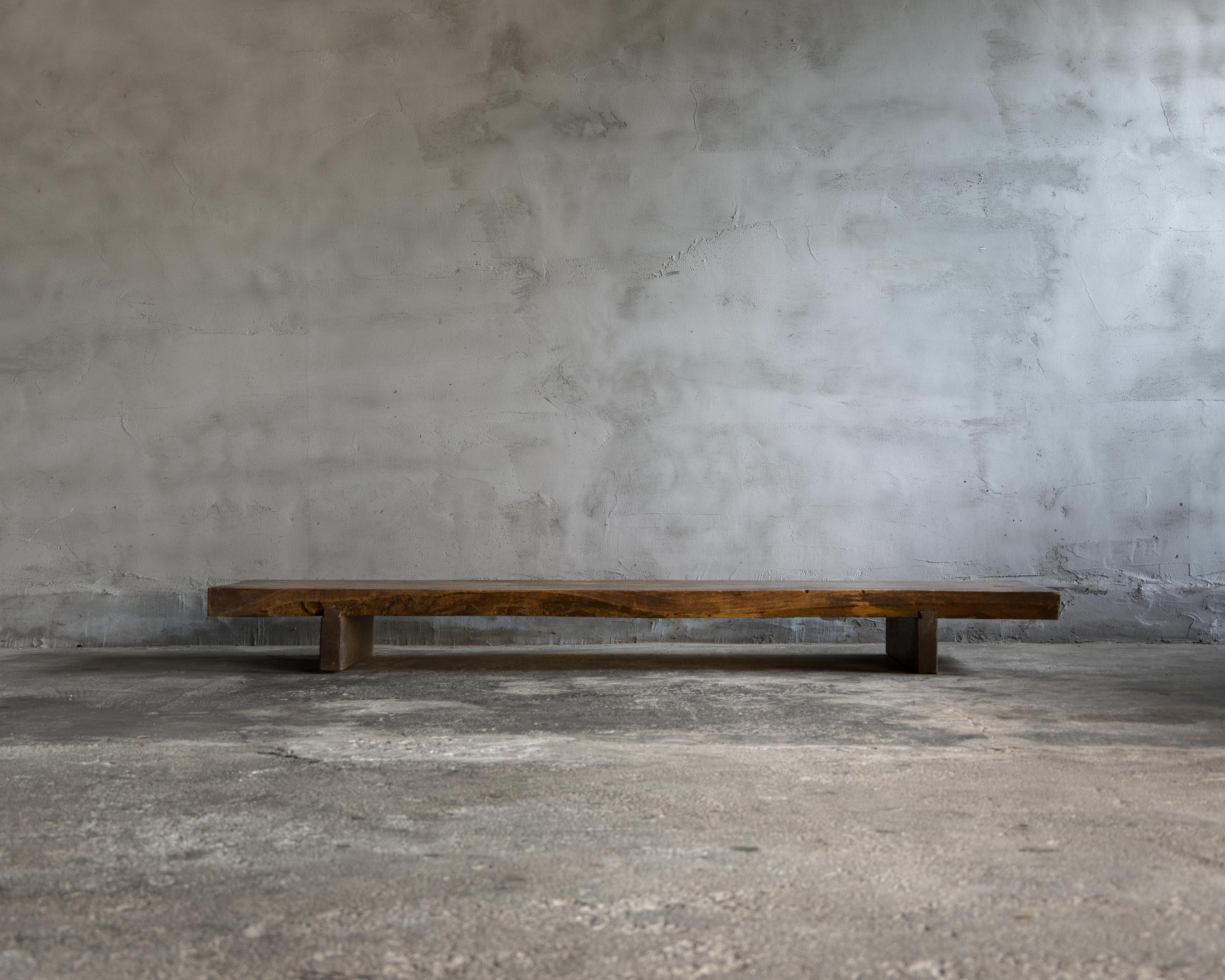 Bois Table basse ancienne japonaise en bois (Tachidai), fin Meiji (1890s-1912) en vente