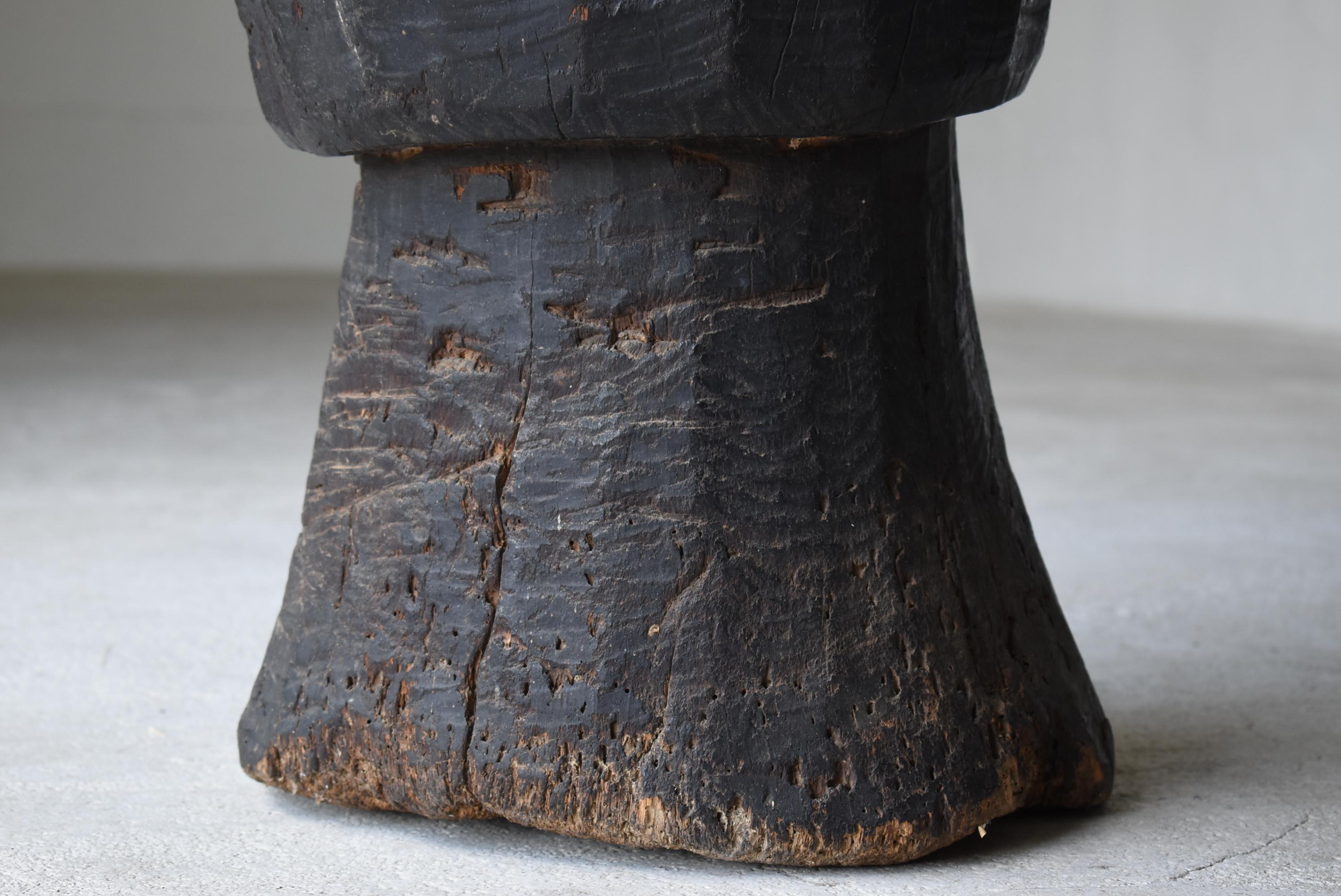 Japanese Antique Wooden Mortar 1860s-1900s/Flower Pot Primitive Wabi-Sabi Mingei For Sale 1