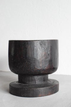 Antico mortaio giapponese in legno del 1860-1900/copertura per piante Wabi-Sabi Objects for Objects
