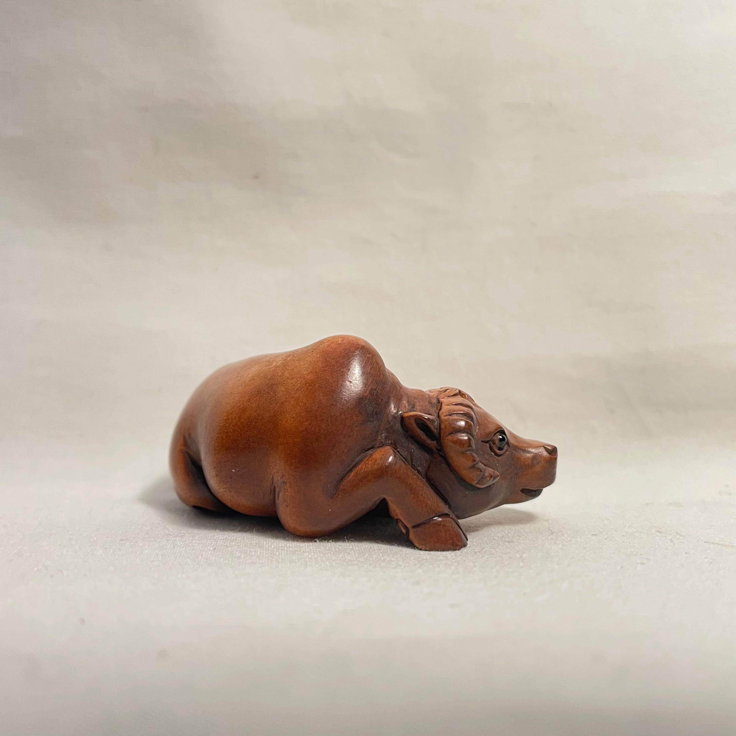Japanese Antique Wooden Netsuke 'Cow' 1900s Meiji In Fair Condition In Paris, FR