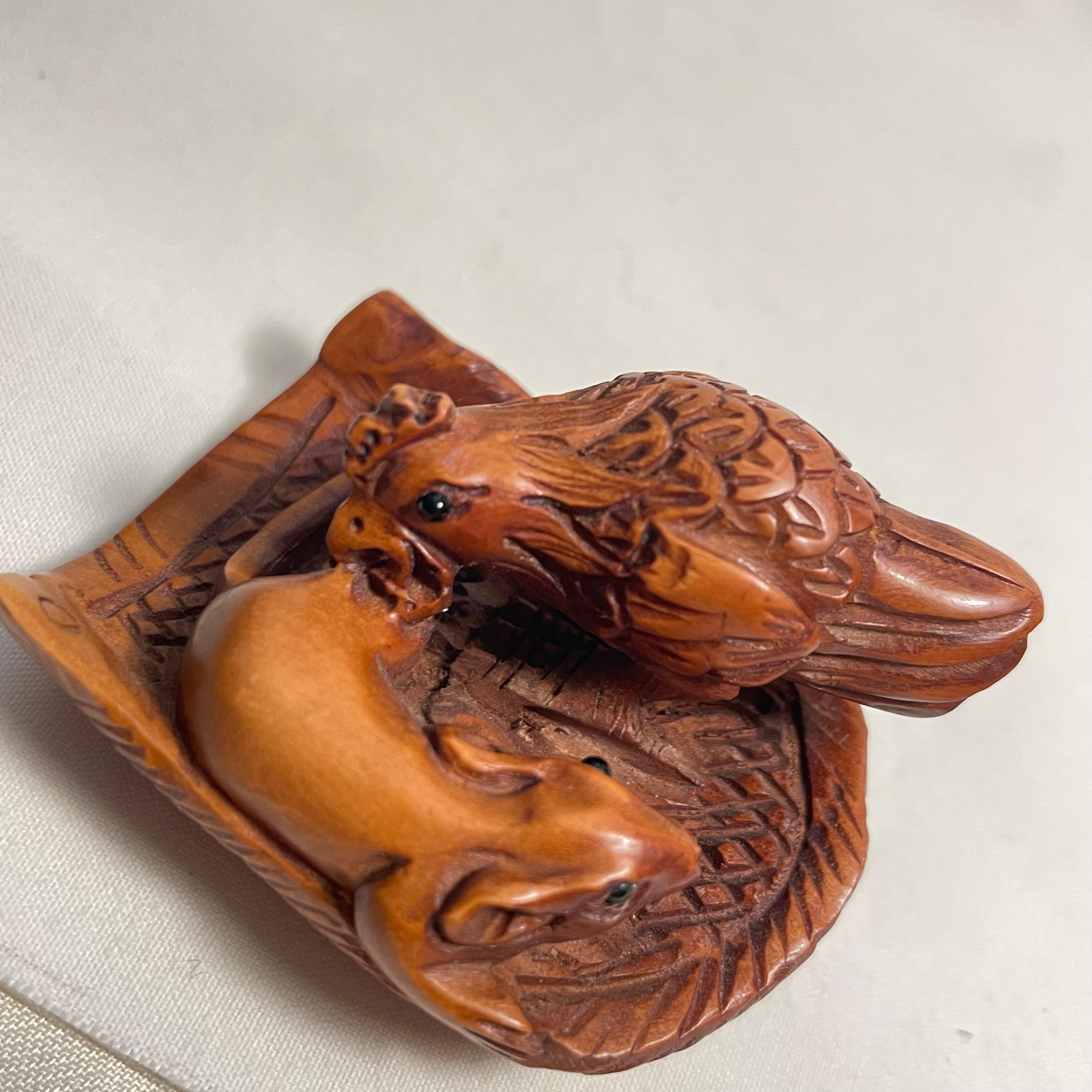 Japanese Antique Wooden Netsuke 'mouse and rooster' 1920s Taisho era For Sale 6