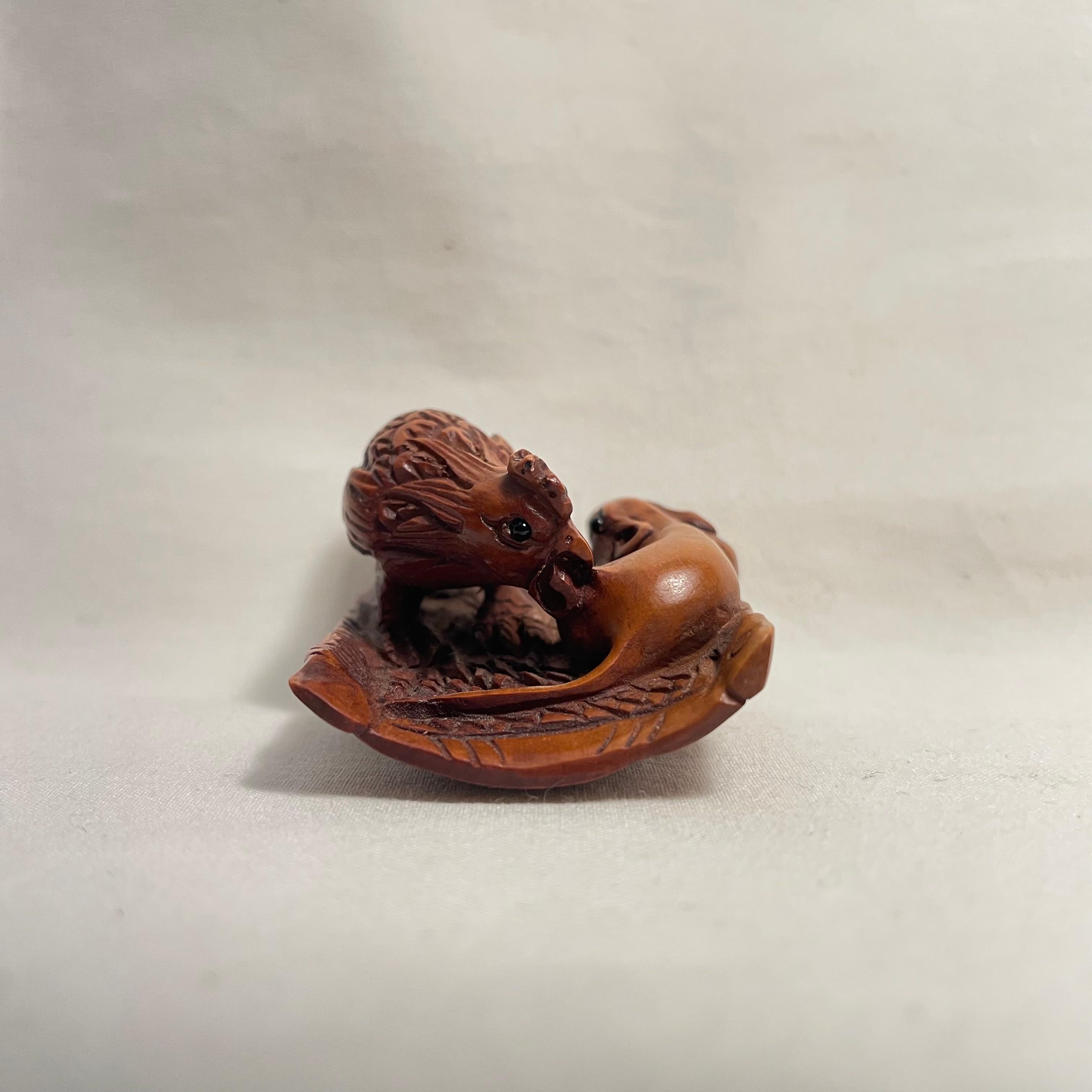 Early 20th Century Japanese Antique Wooden Netsuke 'mouse and rooster' 1920s Taisho era For Sale
