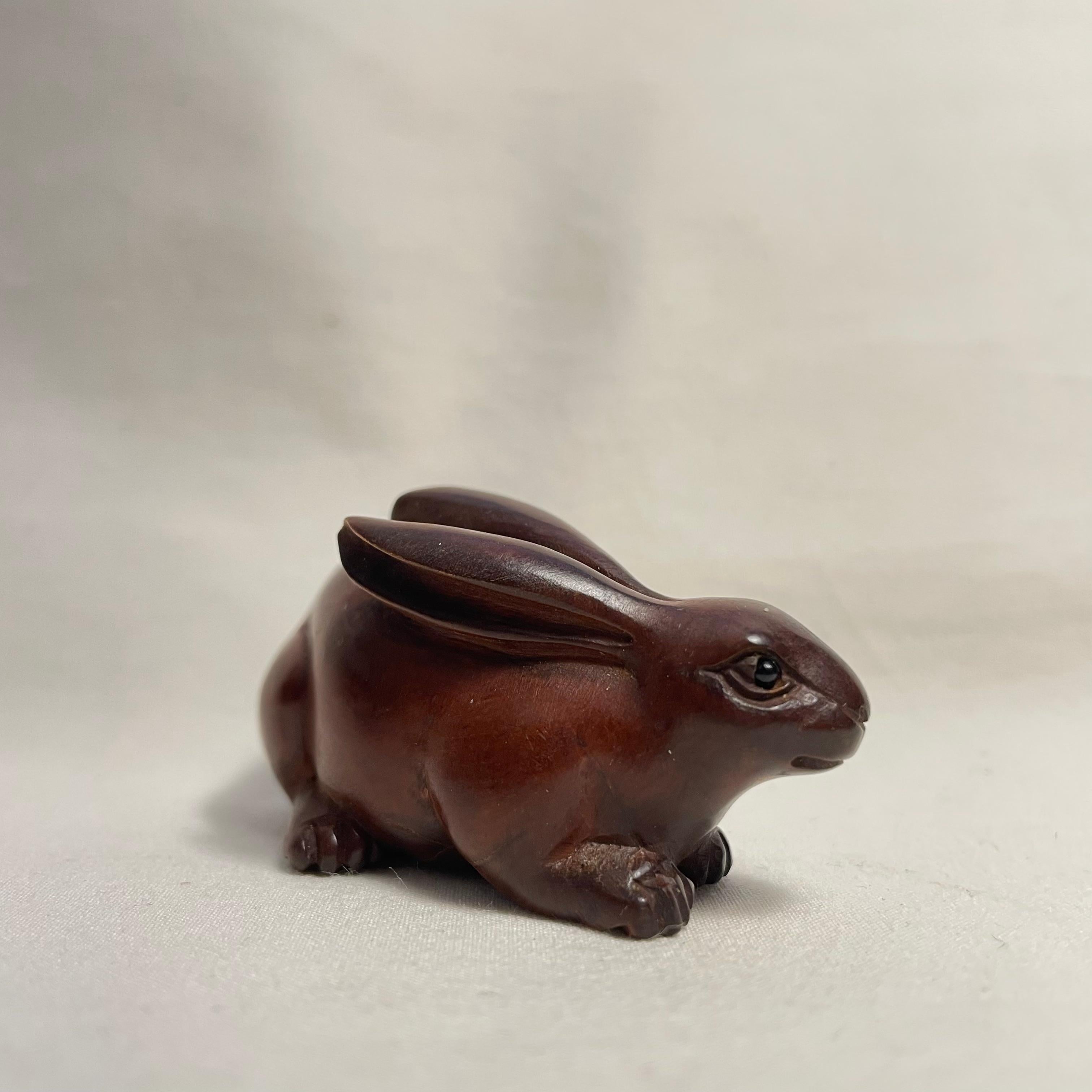 Japanese Antique Wooden Netsuke 'Rabbit' 1920s Taisho era In Fair Condition In Paris, FR