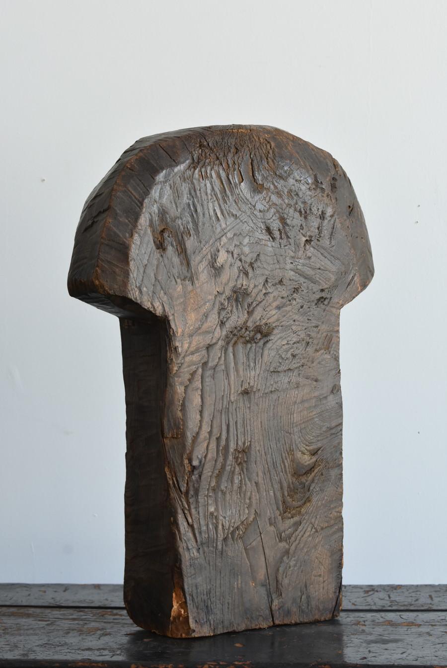 Objet japonais ancien en bois/Figure d'artisan/Figure en forme de plume Bon état - En vente à Sammu-shi, Chiba