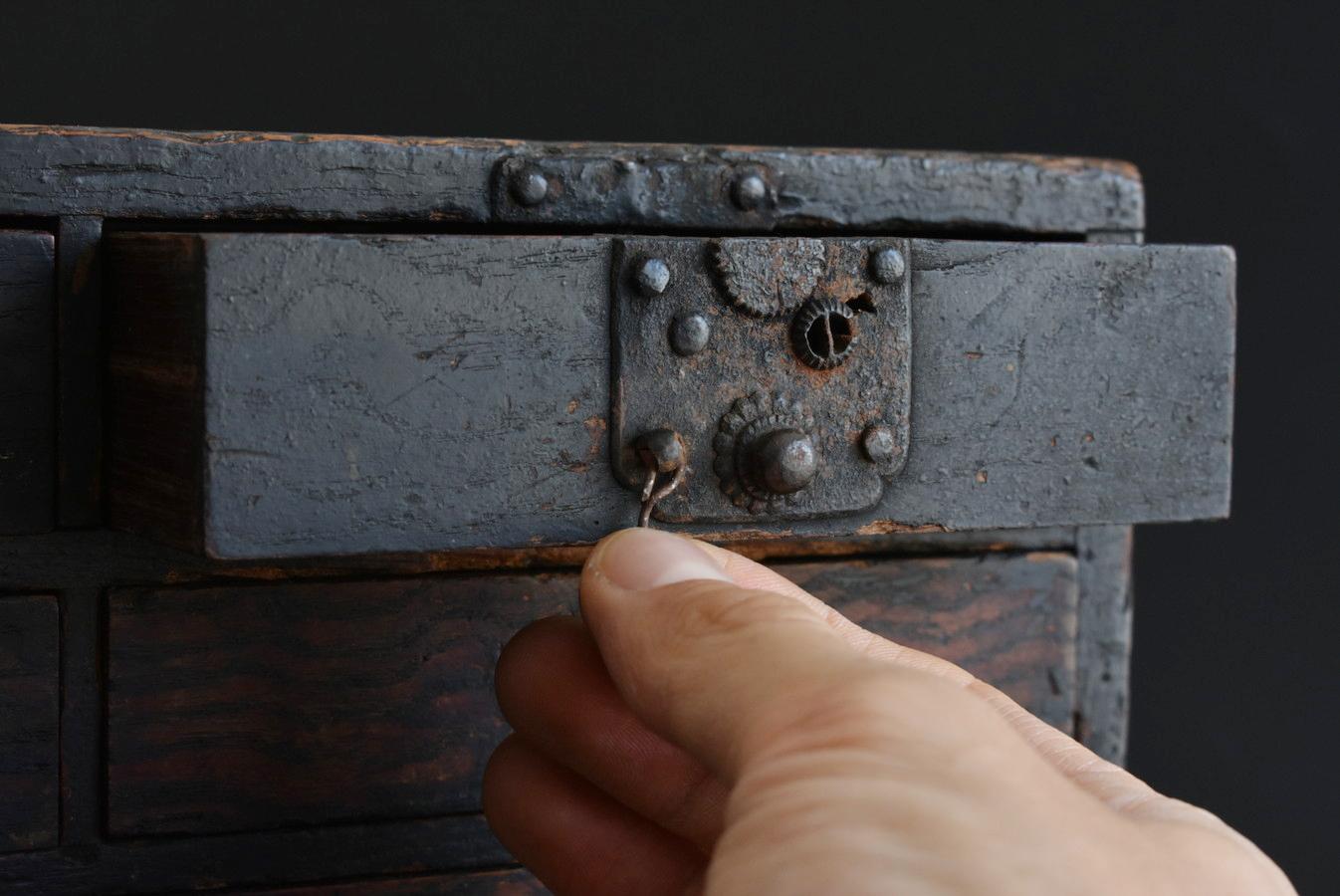 Japanese antique wooden small drawer / 1800-1912 / Wabi-sabi furniture 4