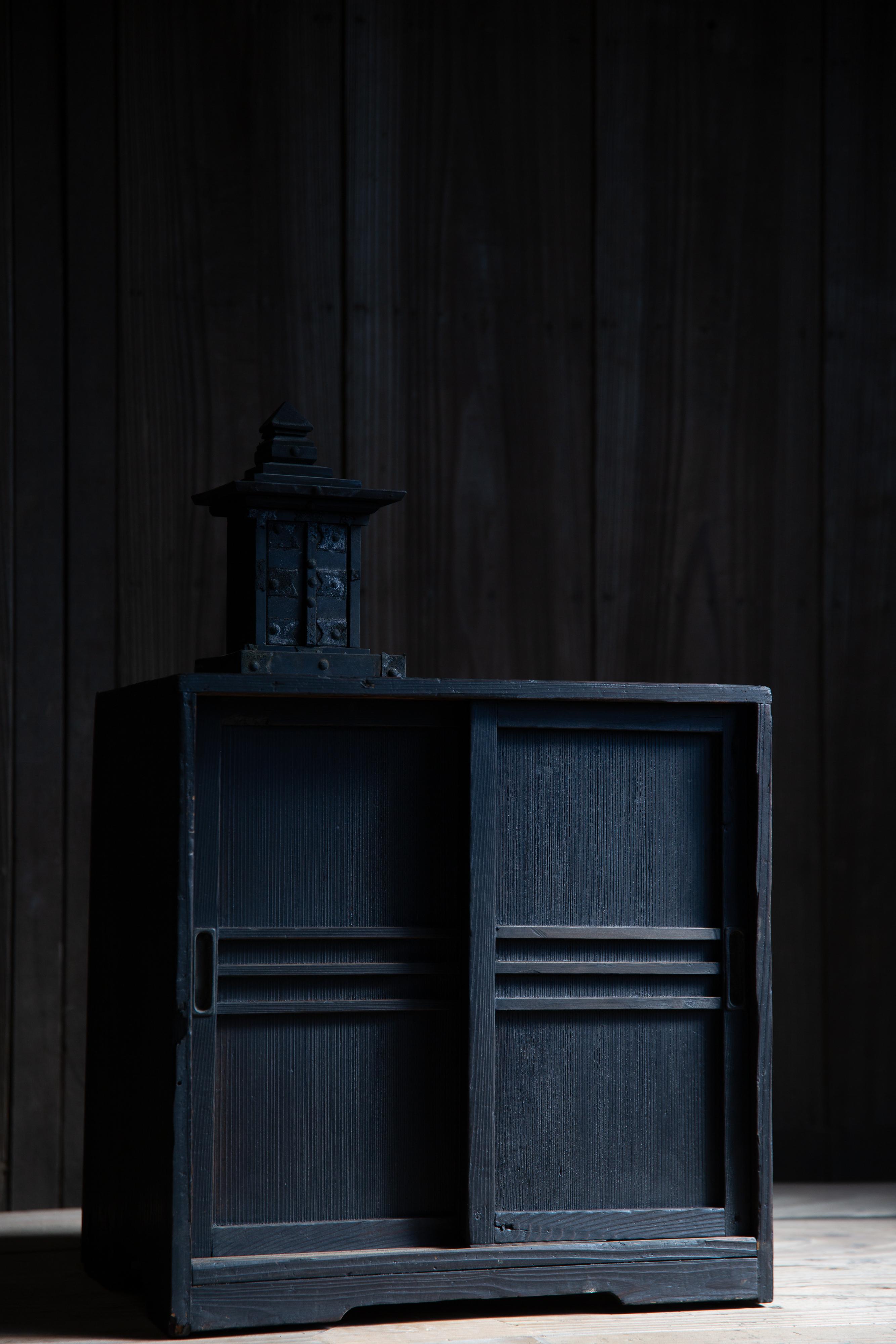 Folk Art Japanese antique wooden small tansu cabinet box, 1860s-1920s wabi sabi For Sale