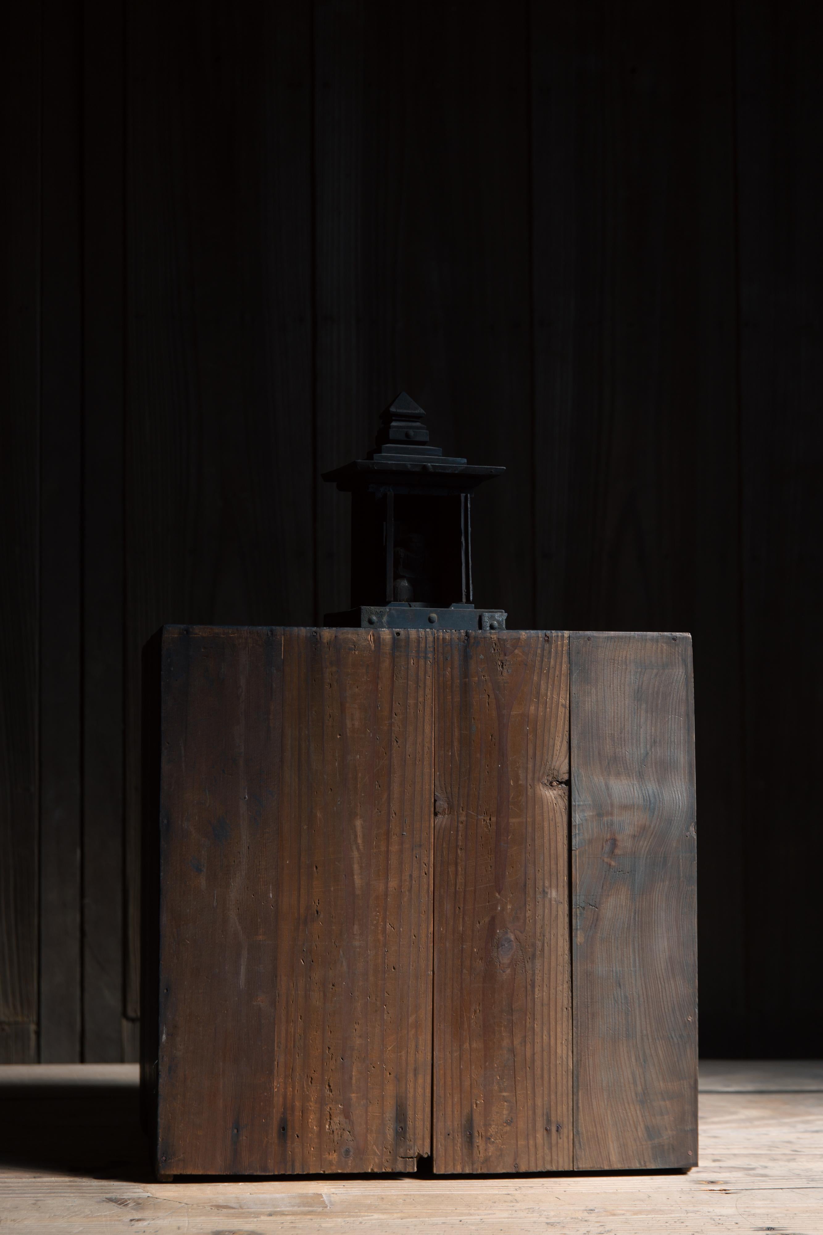 19th Century Japanese antique wooden small tansu cabinet box, 1860s-1920s wabi sabi For Sale