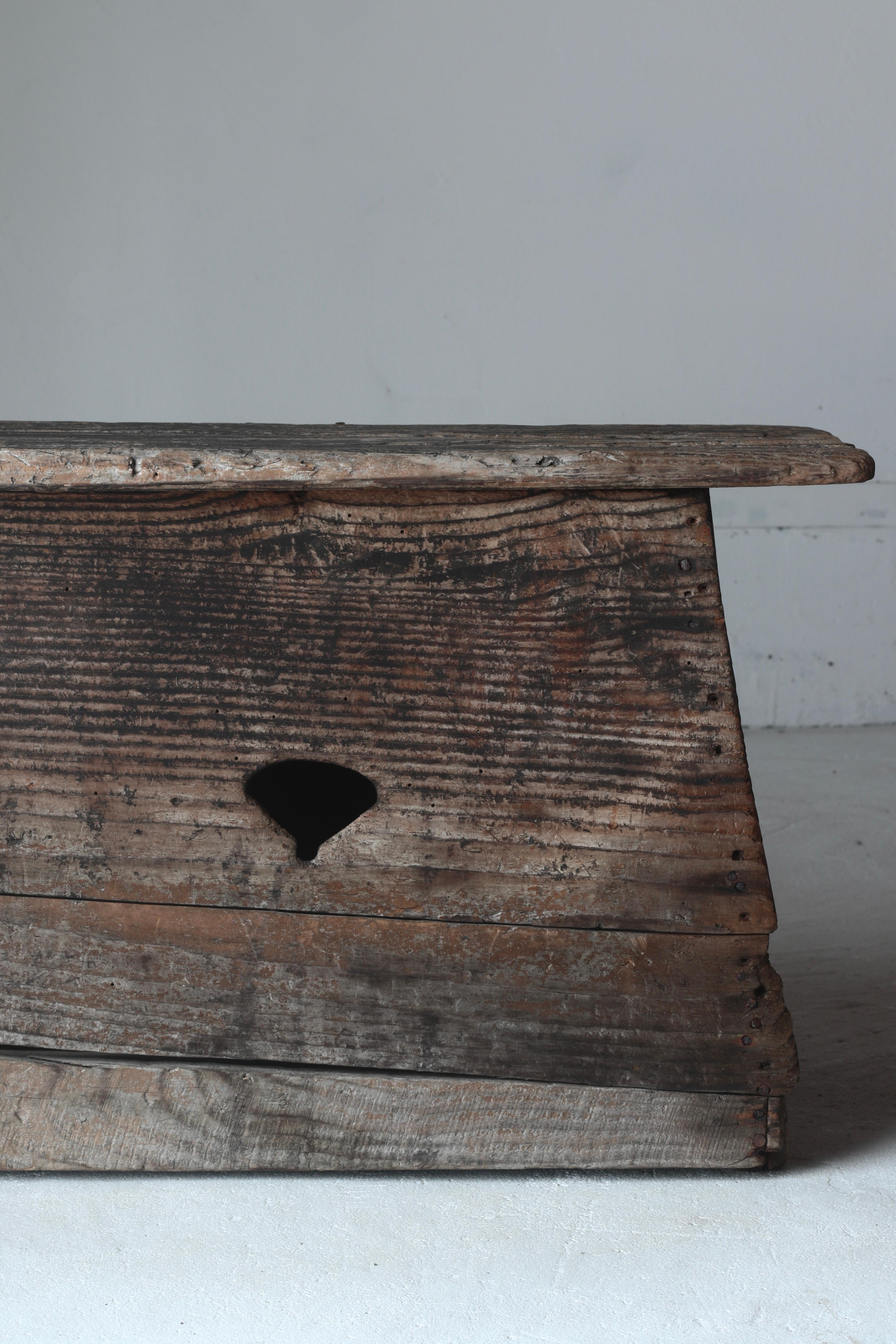 Japanese Antique Wooden Stool / Chair Stepping Stone / 1868-1912s / Wabi-Sabi For Sale 5
