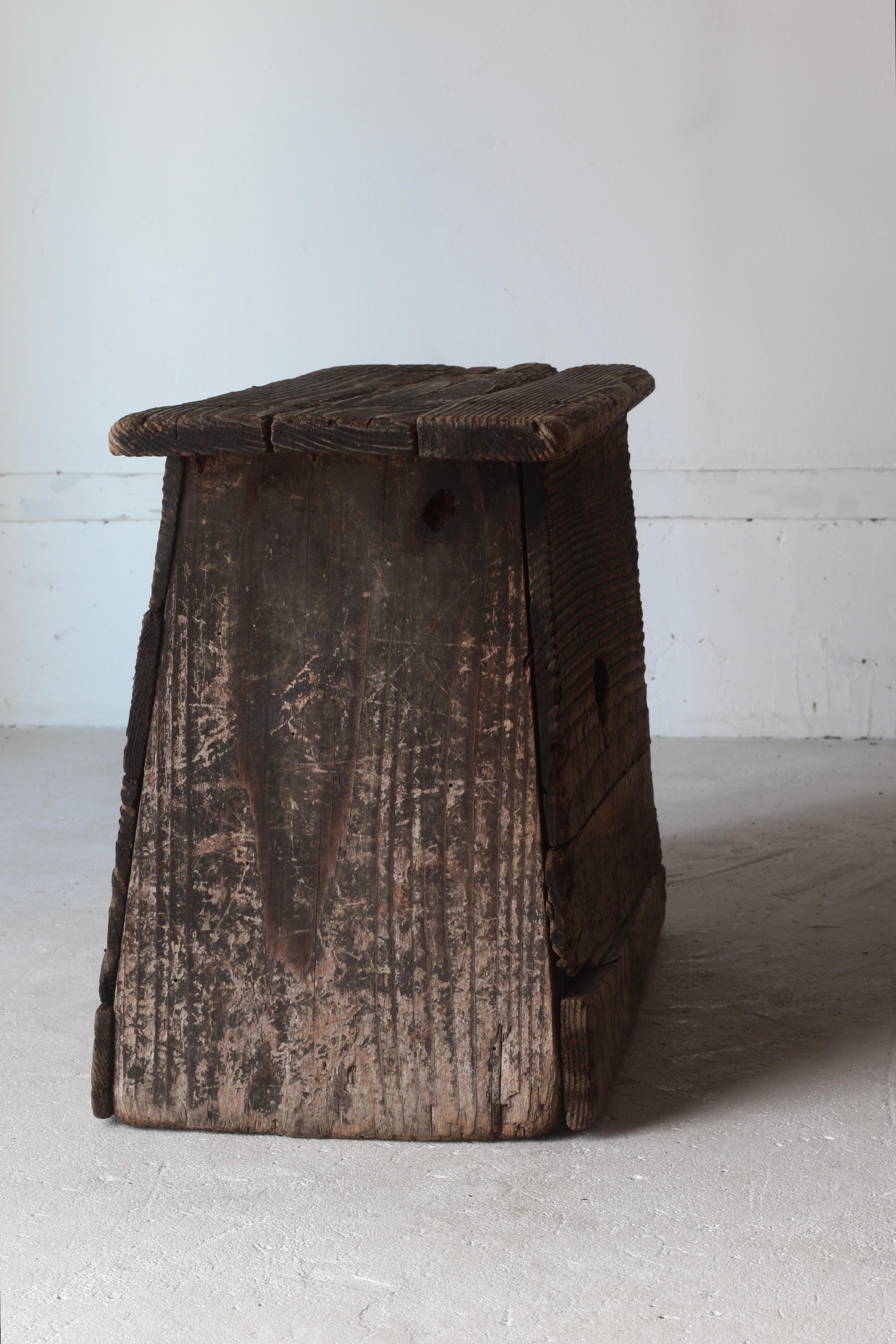 Japanese Antique Wooden Stool / Chair Stepping Stone / 1868-1912s / Wabi-Sabi For Sale 2