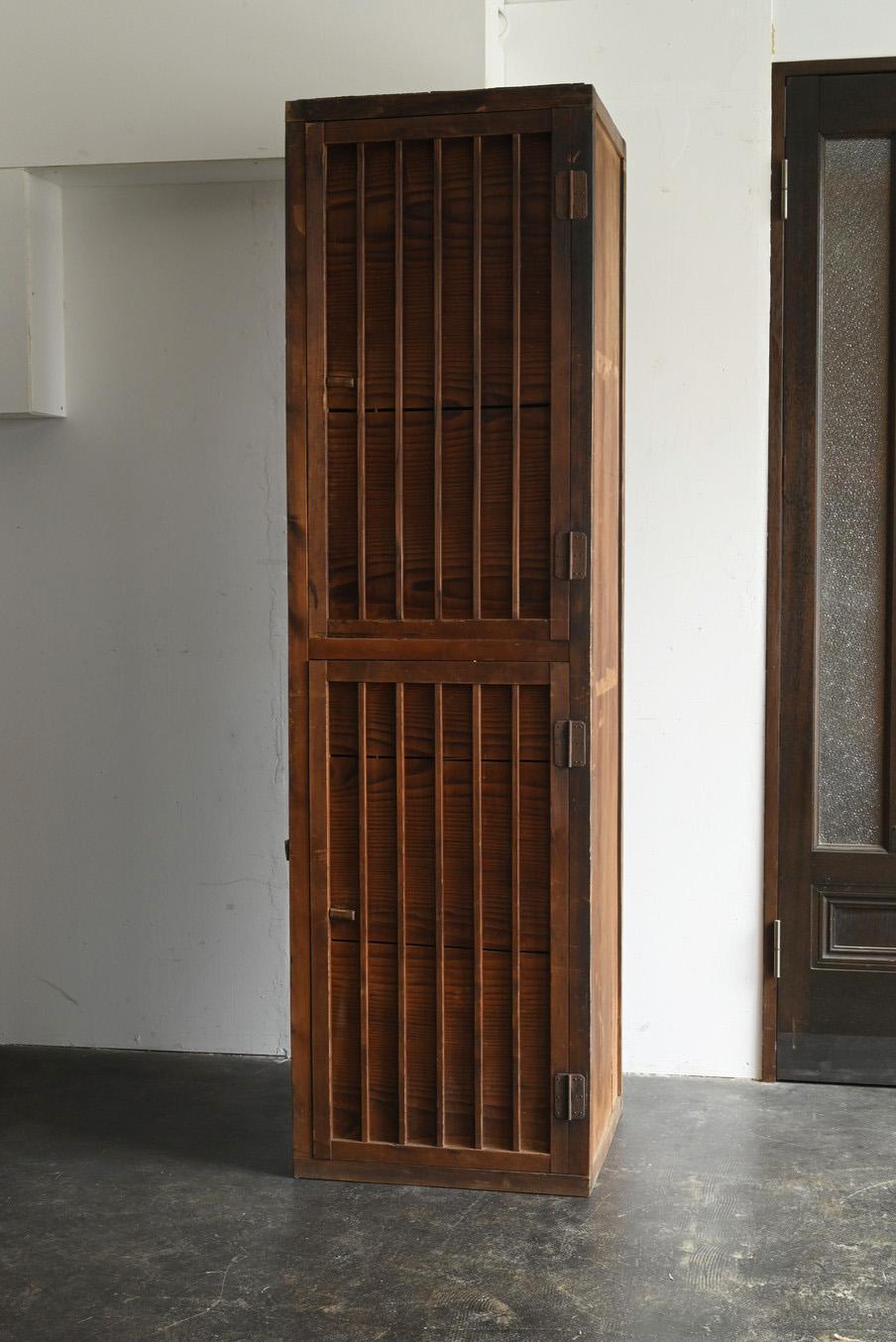 Antikes japanisches, antikes Holz-Aufbewahrungsregal/Schrank aus Holz/ frühes 20. Jahrhundert/Woodenschrank (Japanisch) im Angebot