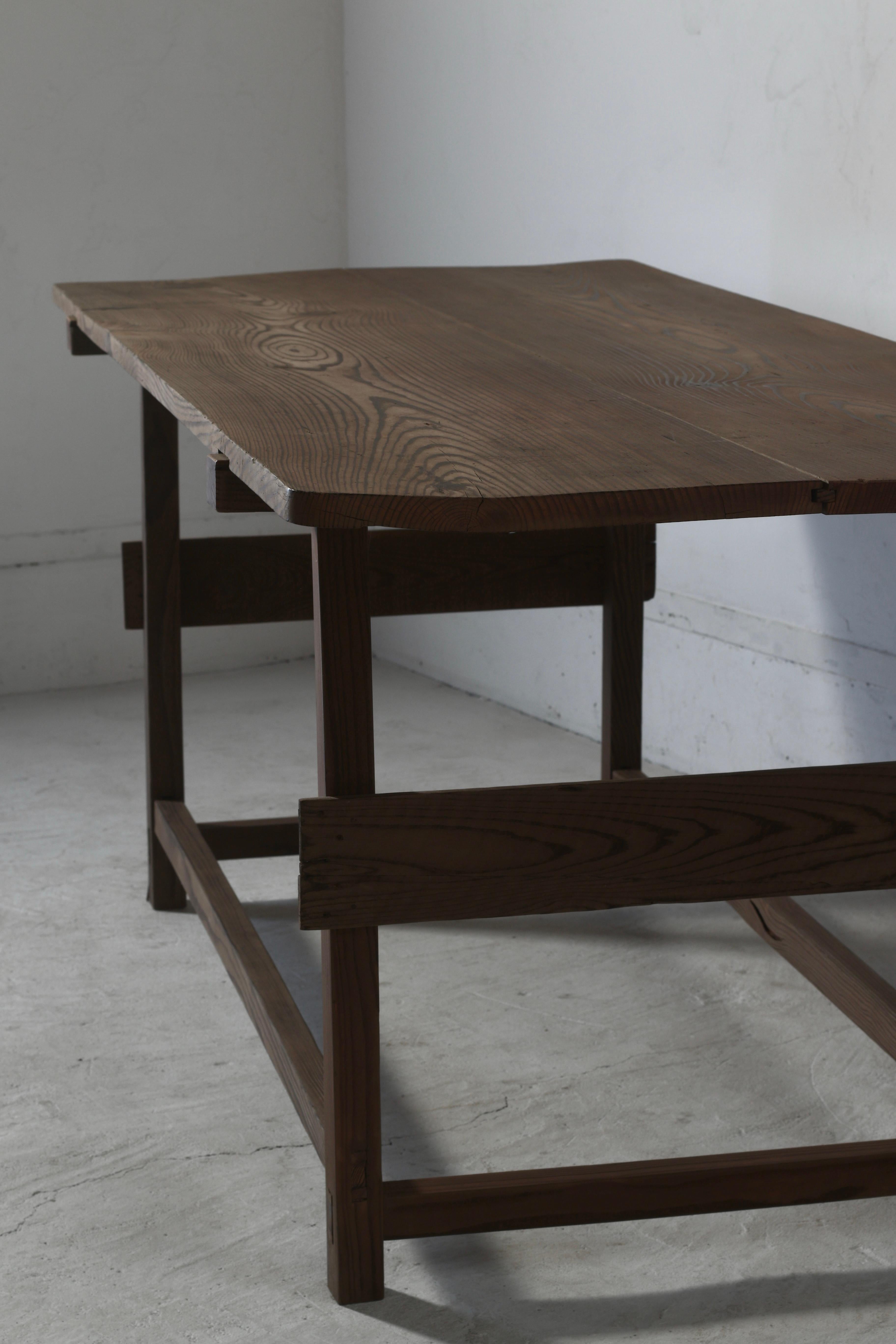 Table/table d'exposition japonaise ancienne en bois du début de la période Wabi Sabi en vente 1