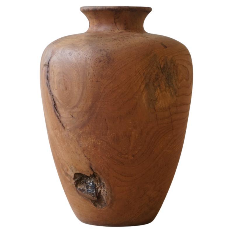 Vase ancien japonais en bois Objects fors Objects fors primitifs Wabi-Sabi Japandi