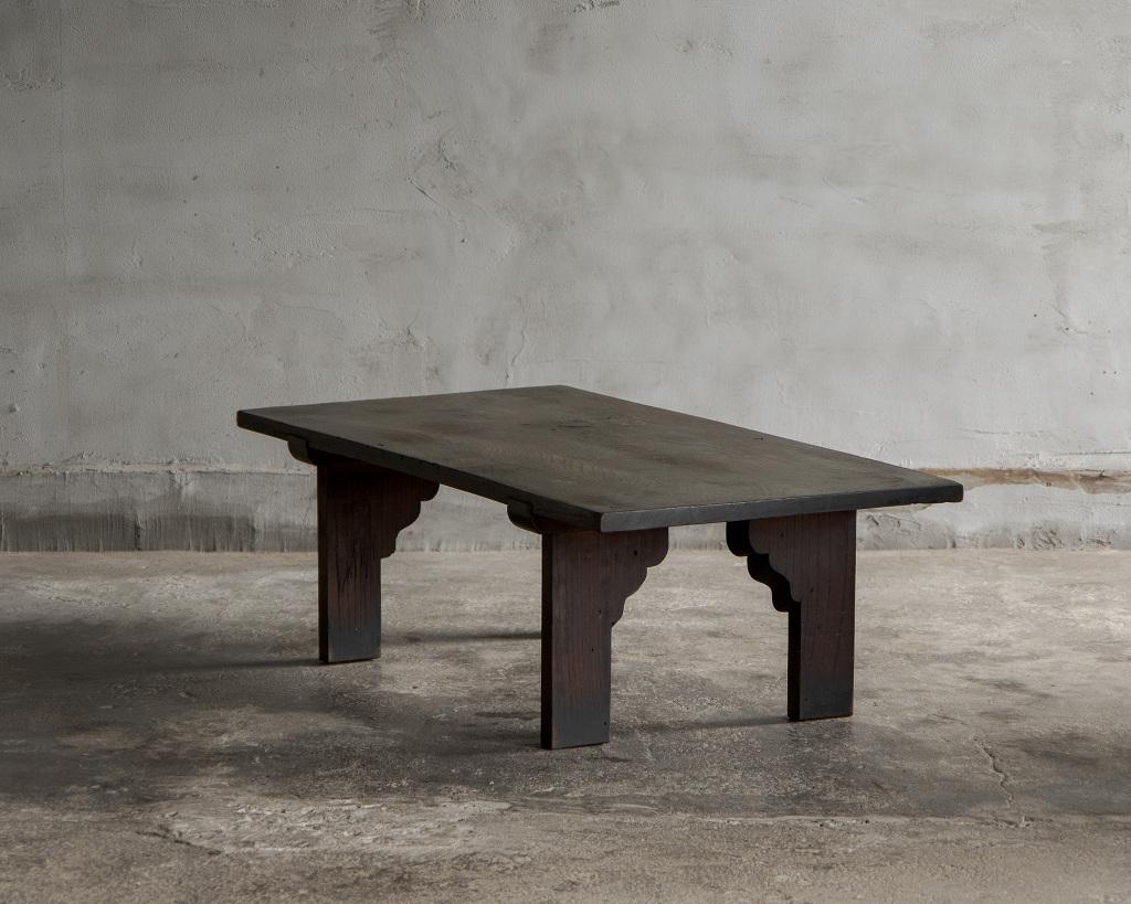 Escritorio Antiguo Japonés, Mesa Baja Era Meiji '1868-1912', Wabi Sabi siglo XIX en venta