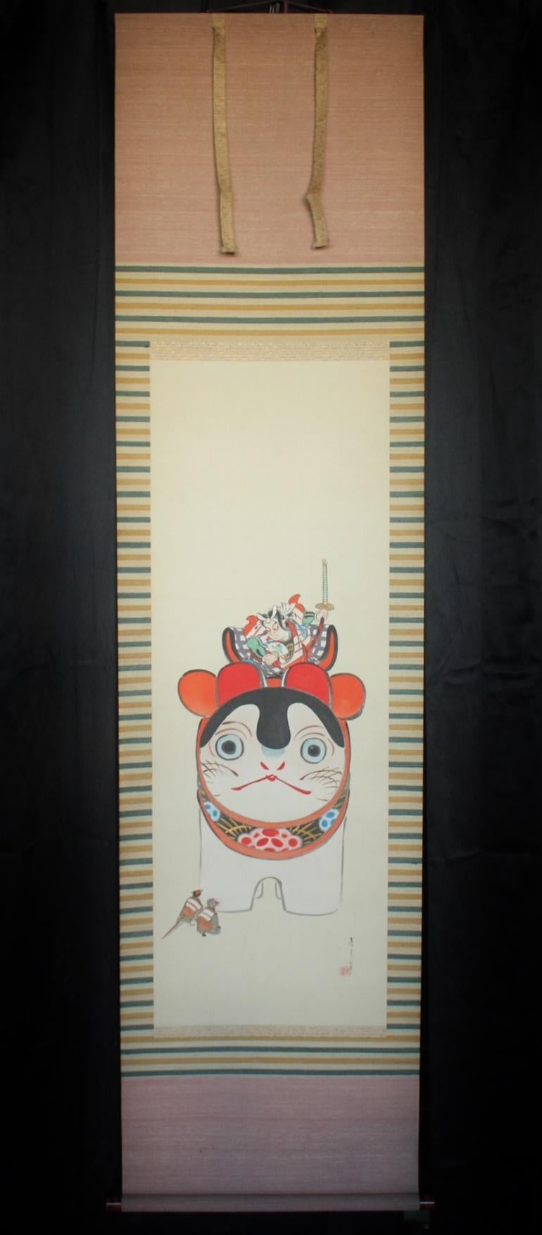 Torii School 7th Head [4th Head Torii Kiyotada] Silk color scroll Japan No. 1 Momotaro Ukiyo-e
Silk color 
Scroll head: Wood
box:　Paulownia wood
Image size: 410 (W) x 1150 (H) [mm]
Scroll: 530 (W) x 2050 (H) [mm] 
Box size: 83 x 75 x 605 mm